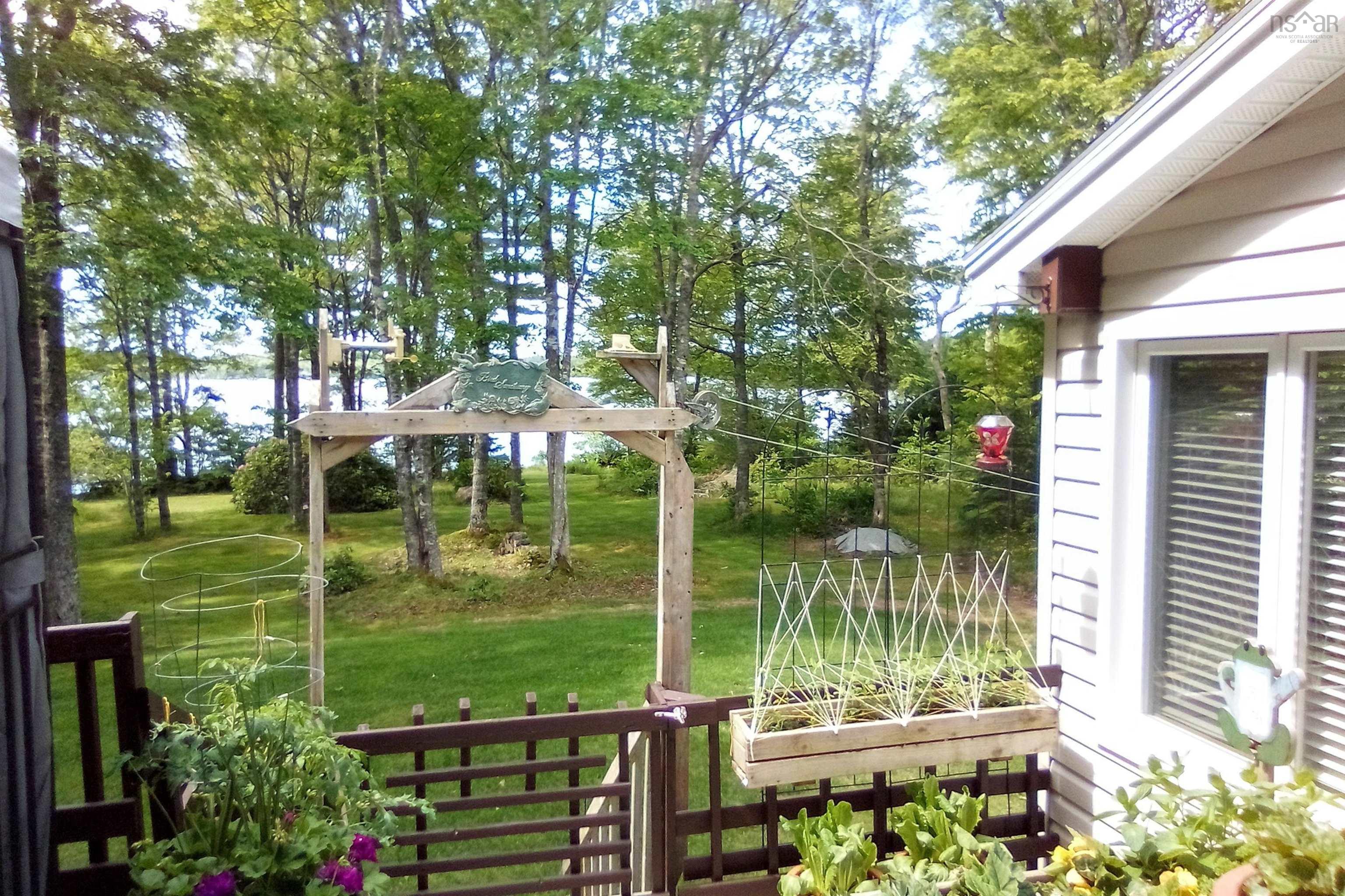 $637,000.00: 41 Lakeview Circle, Conquerall Mills