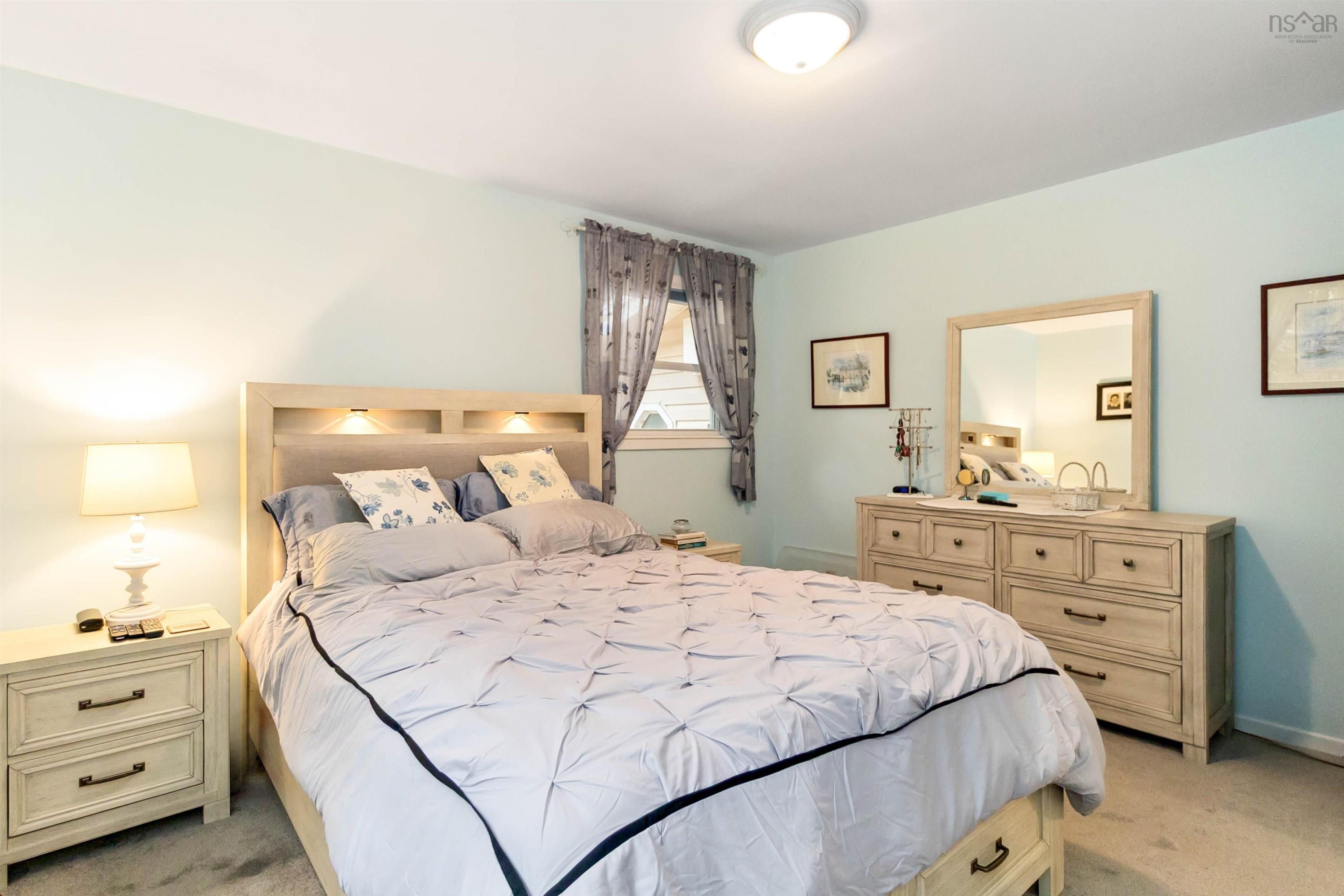 $637,000.00: 41 Lakeview Circle, Conquerall Mills