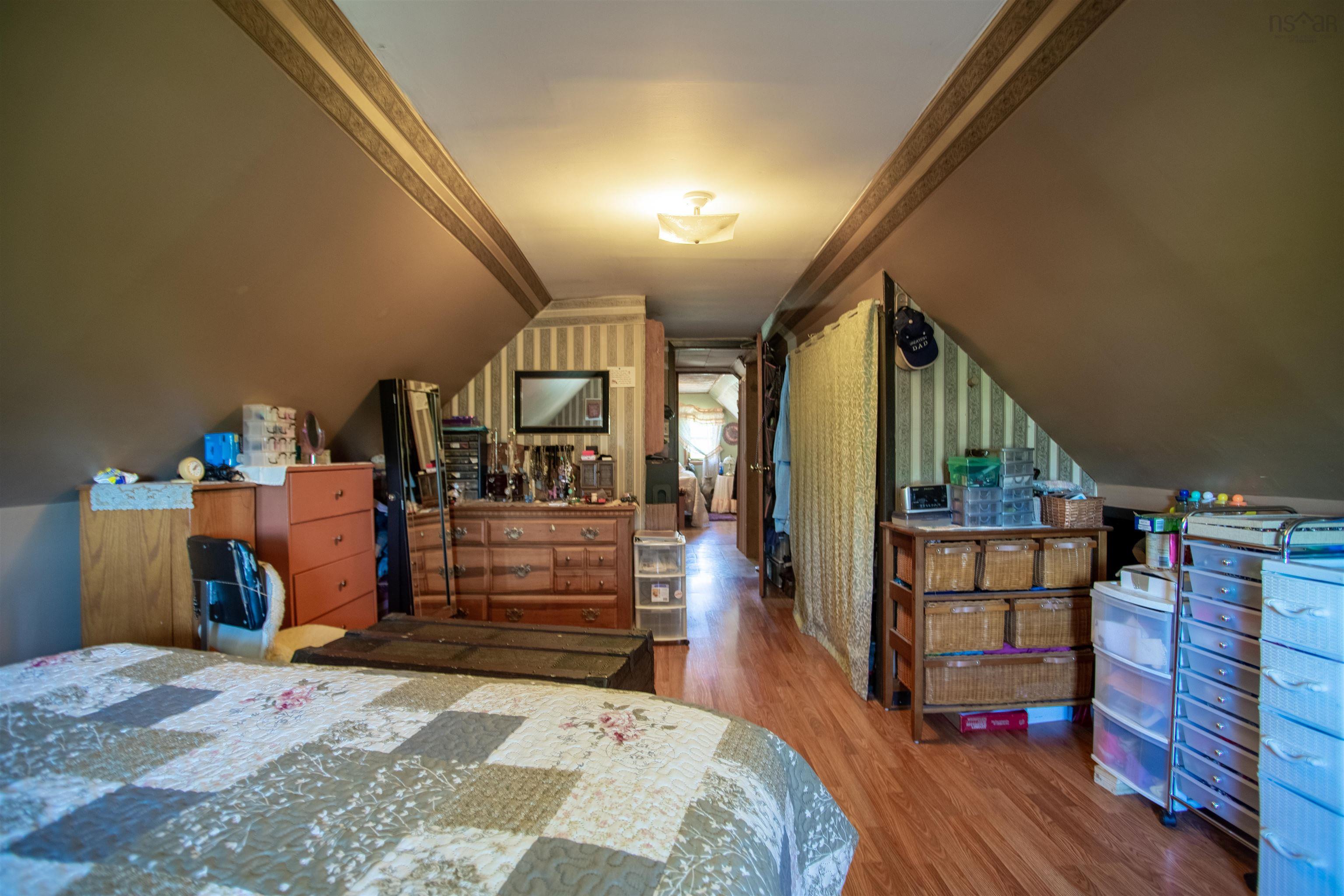 $419,900.00: 6536 Highway 340, Weymouth