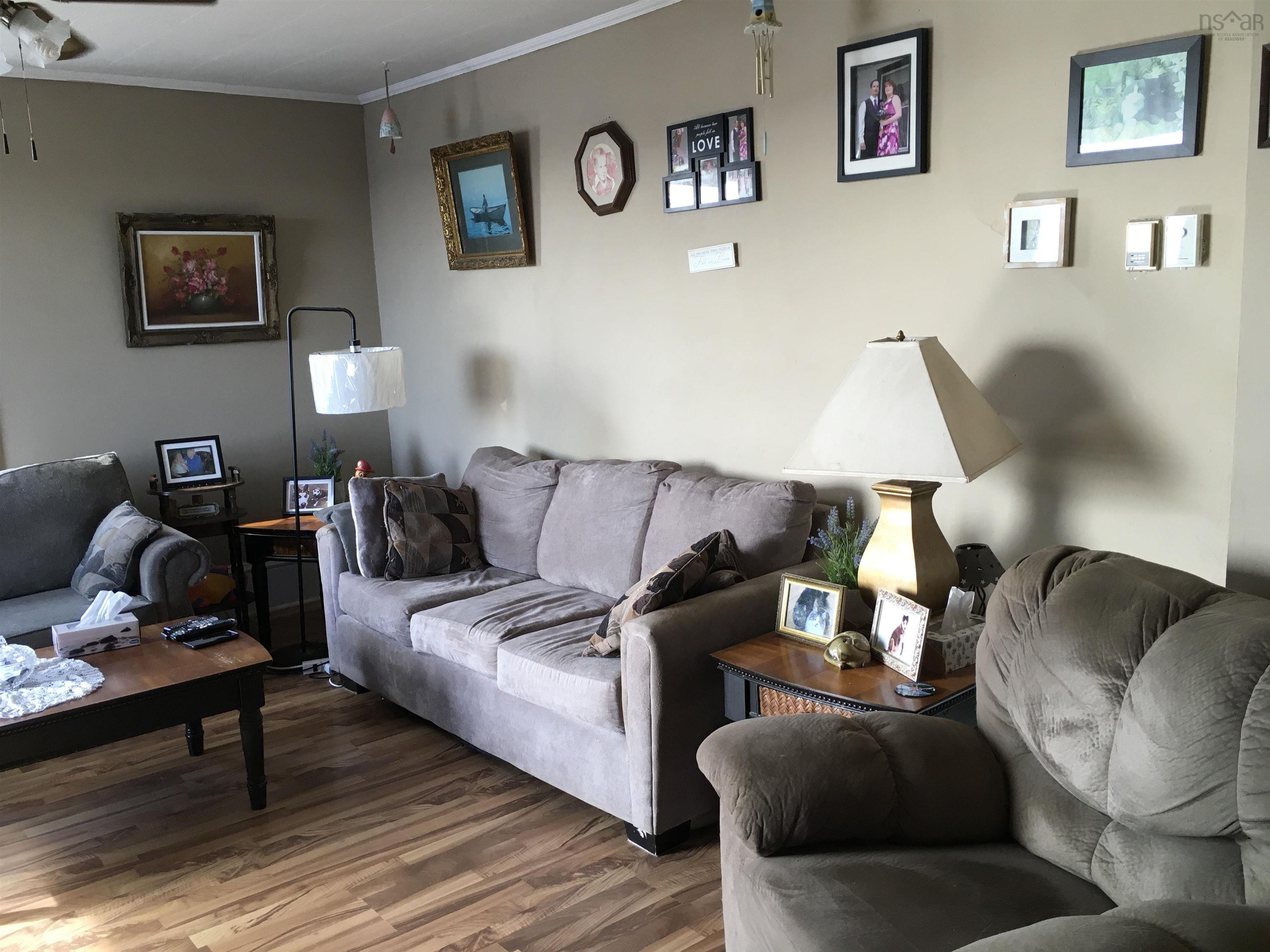$275,000.00: 4008 Highway 332, Riverport