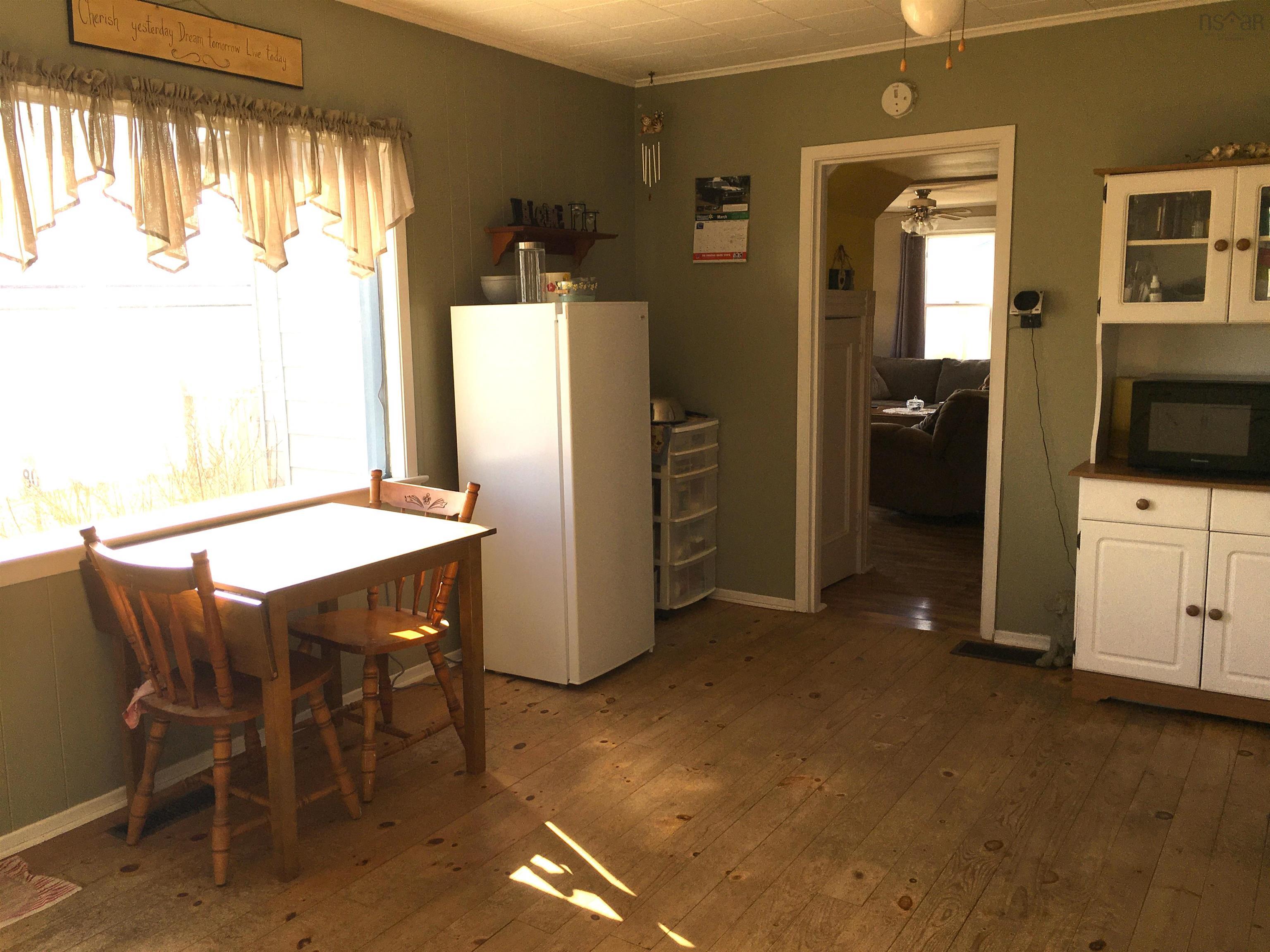 $275,000.00: 4008 Highway 332, Riverport