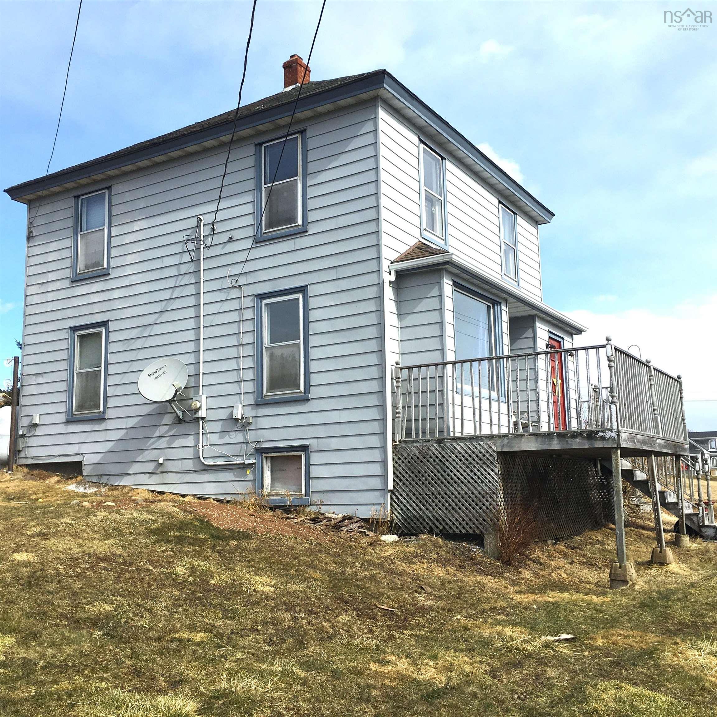 $275,000.00: 4008 Highway 332, Riverport