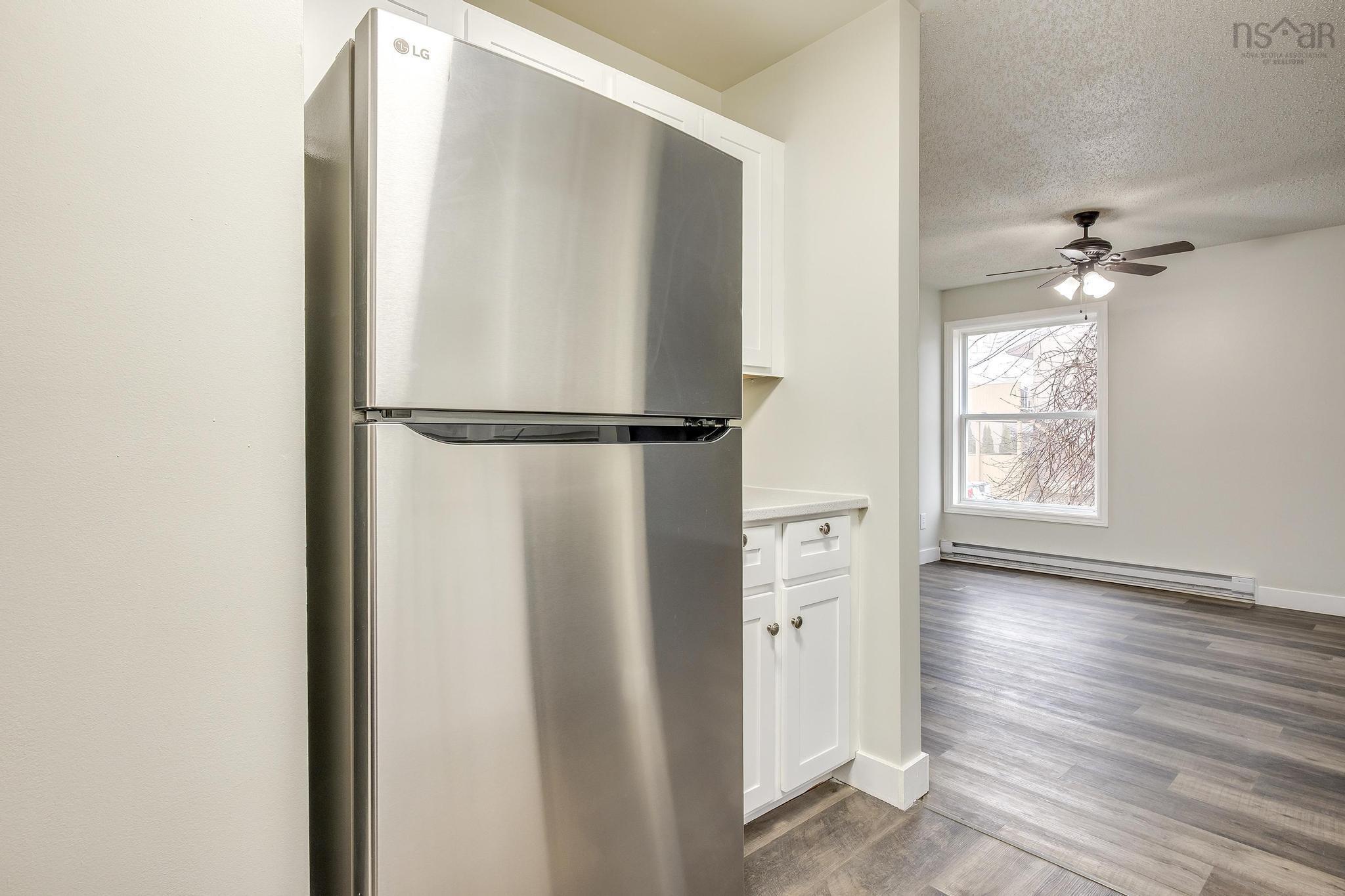 $379,900.00: 6 2 Rose Way, Dartmouth