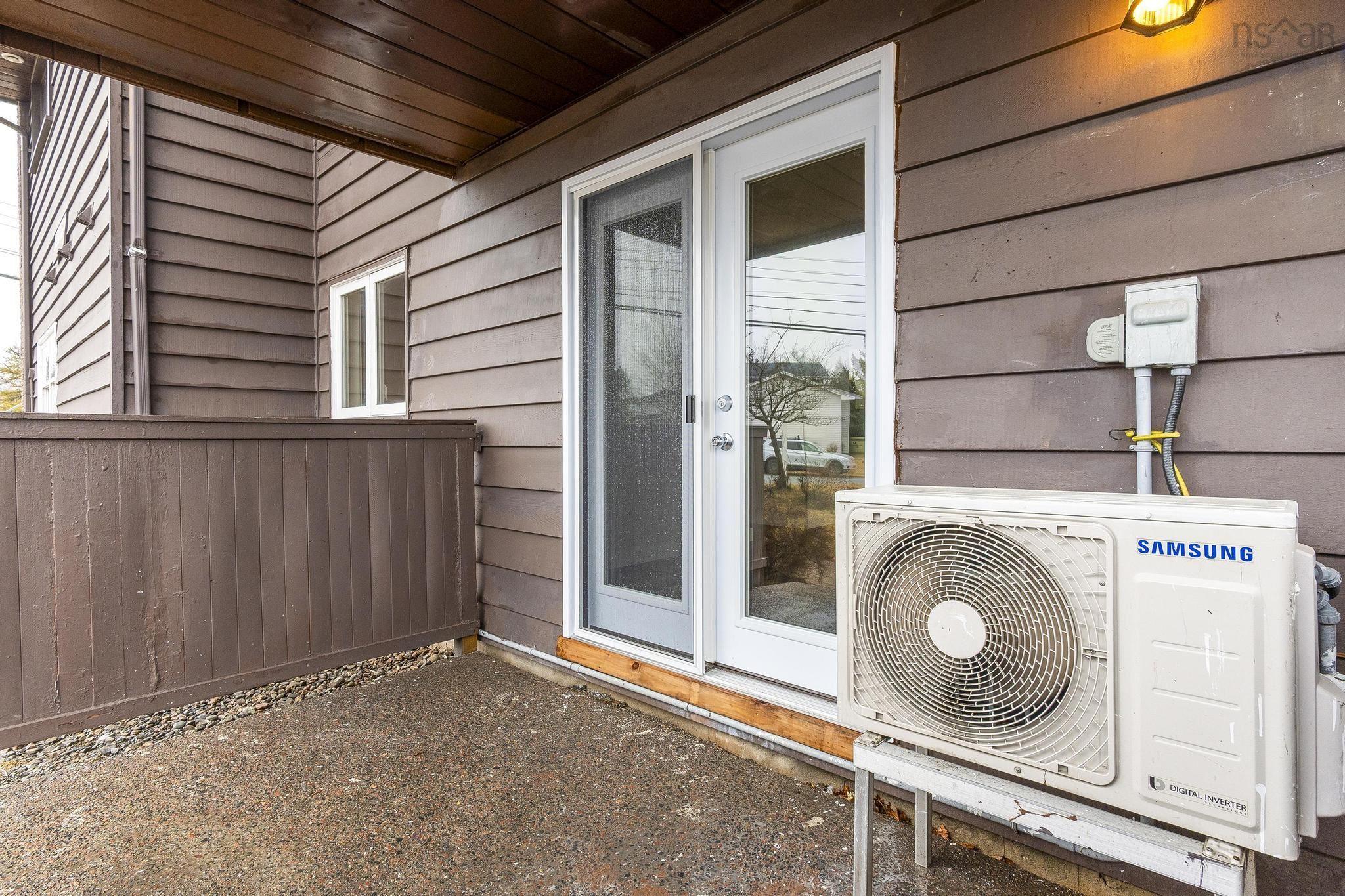 $379,900.00: 6 2 Rose Way, Dartmouth
