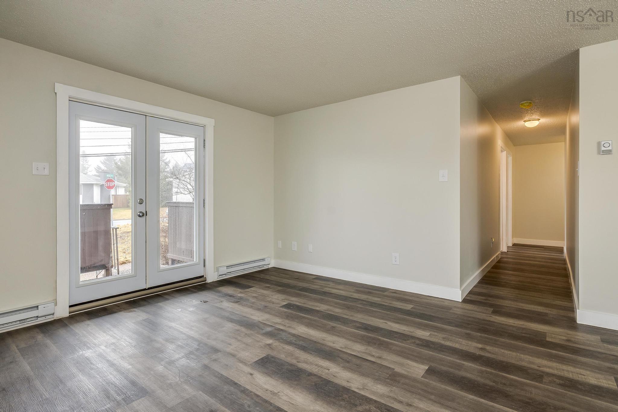 $379,900.00: 6 2 Rose Way, Dartmouth