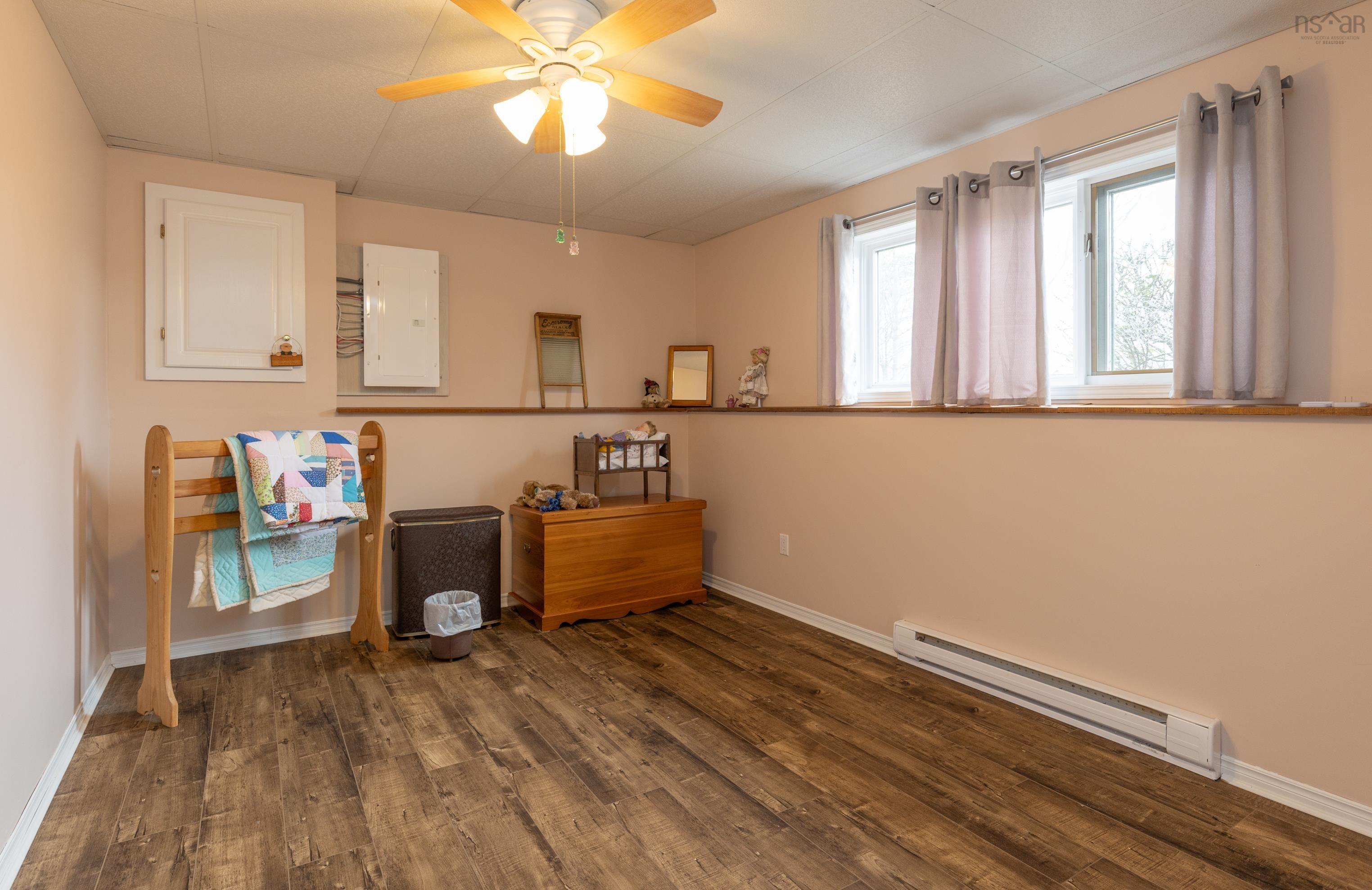 $429,900.00: 169 North Ohio Road, South Ohio