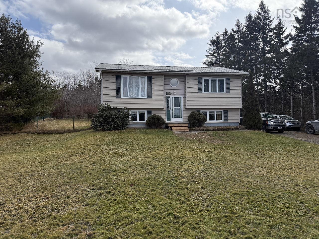 $350,000.00: 260 Old Trunk Road, Elmsdale