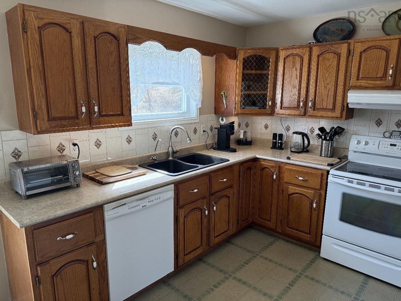$350,000.00: 260 Old Trunk Road, Elmsdale