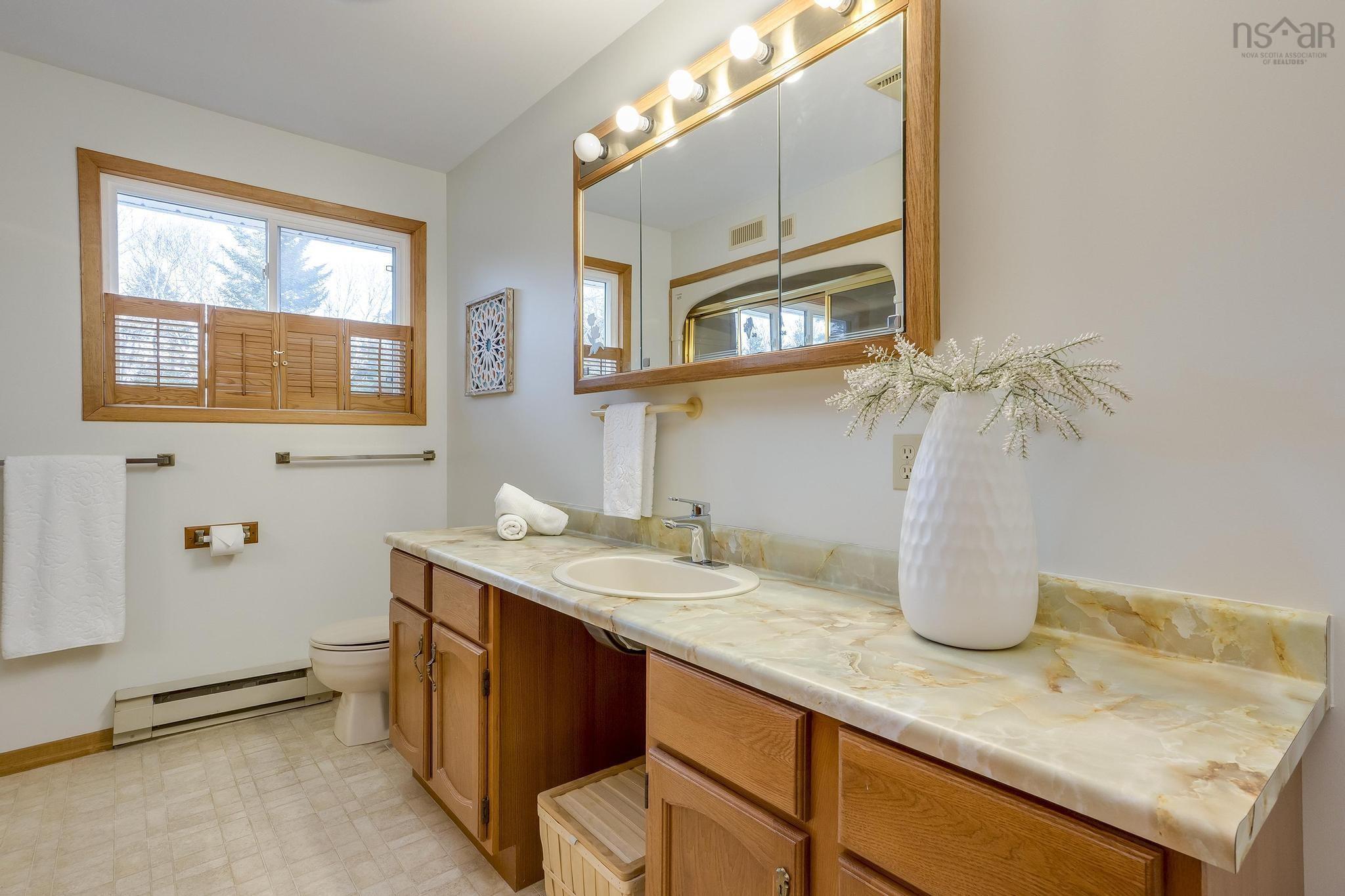 $425,000.00: 155 Doherty Drive, Lawrencetown