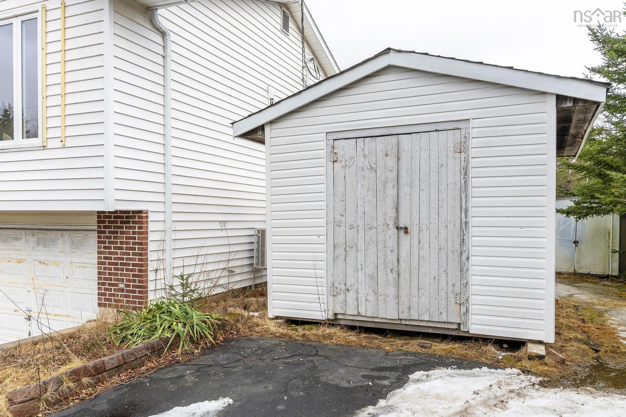 $425,000.00: 155 Doherty Drive, Lawrencetown