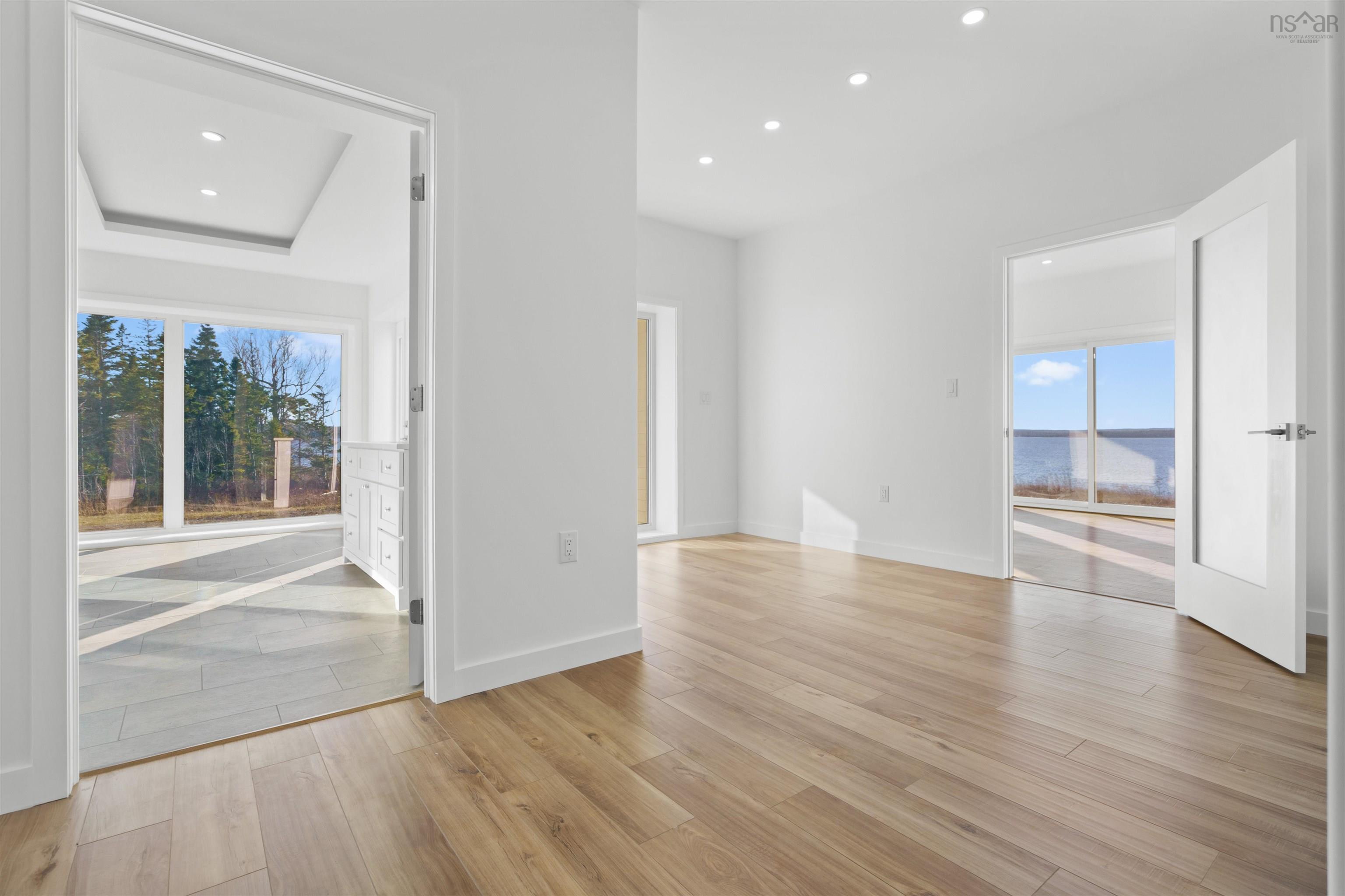 $1,490,000.00: Eric Lane, Hay Cove