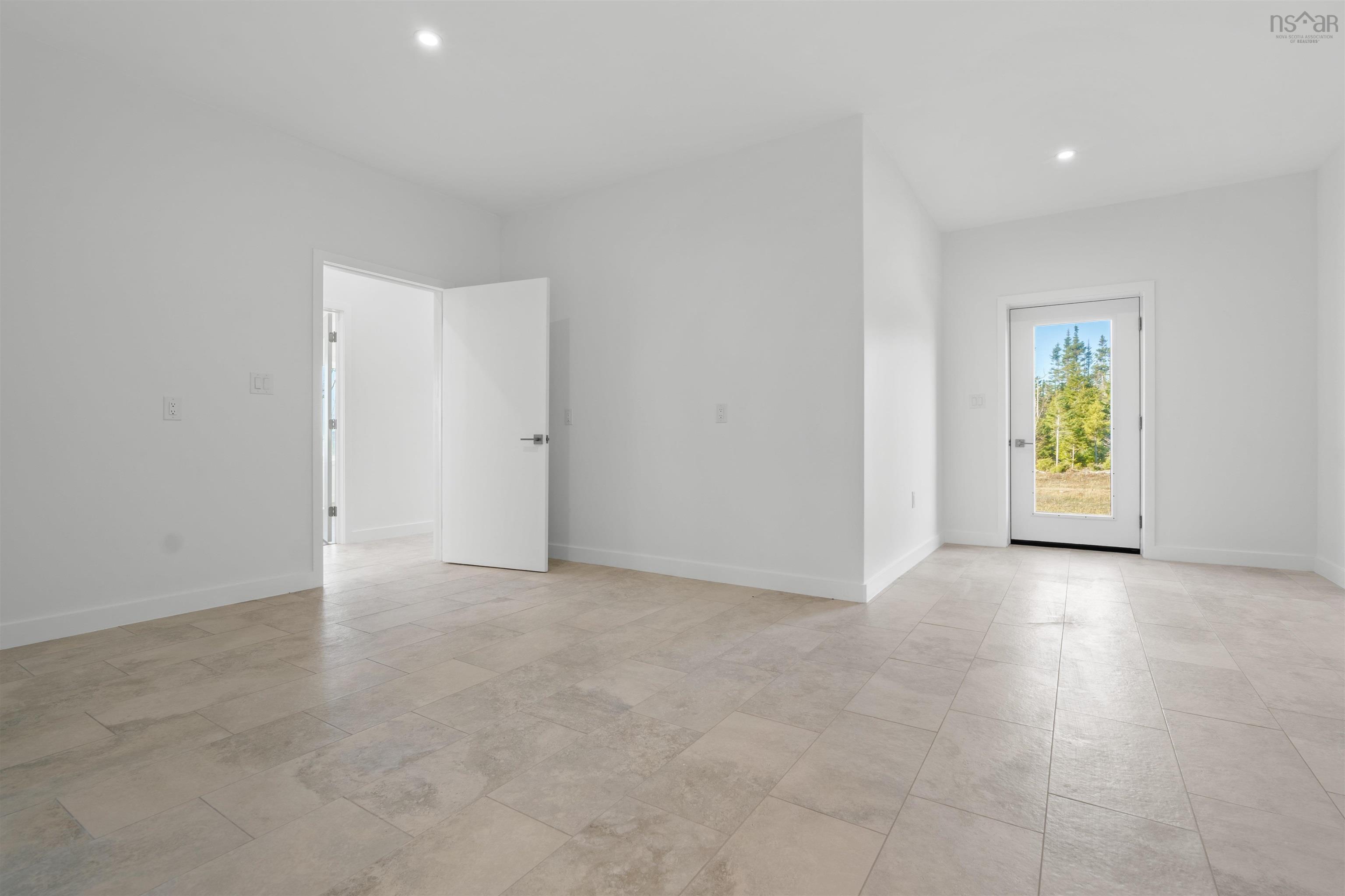$1,490,000.00: Eric Lane, Hay Cove