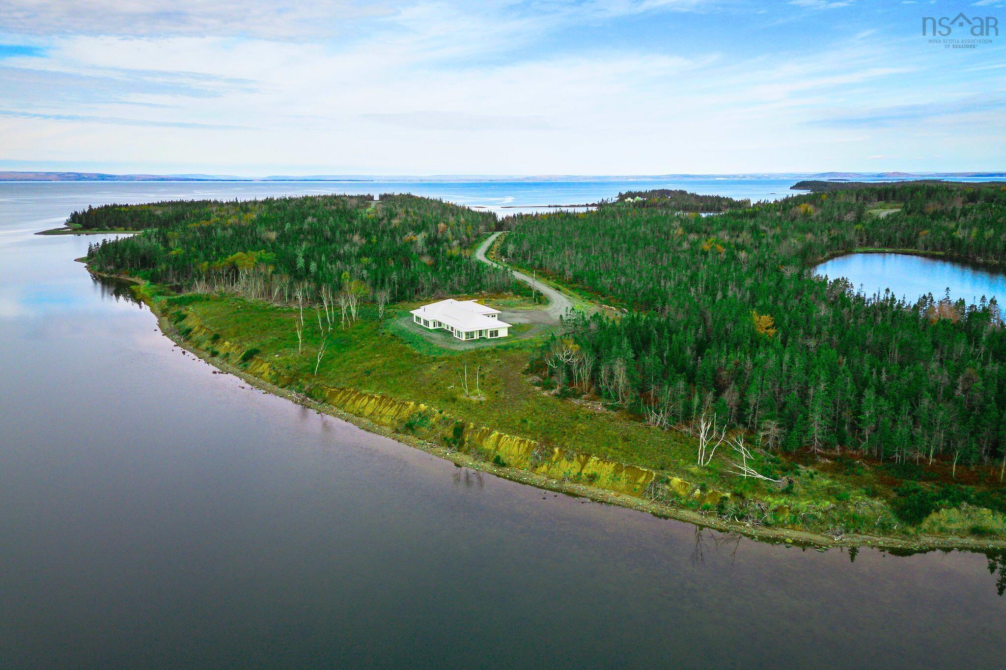 $1,490,000.00: Eric Lane, Hay Cove