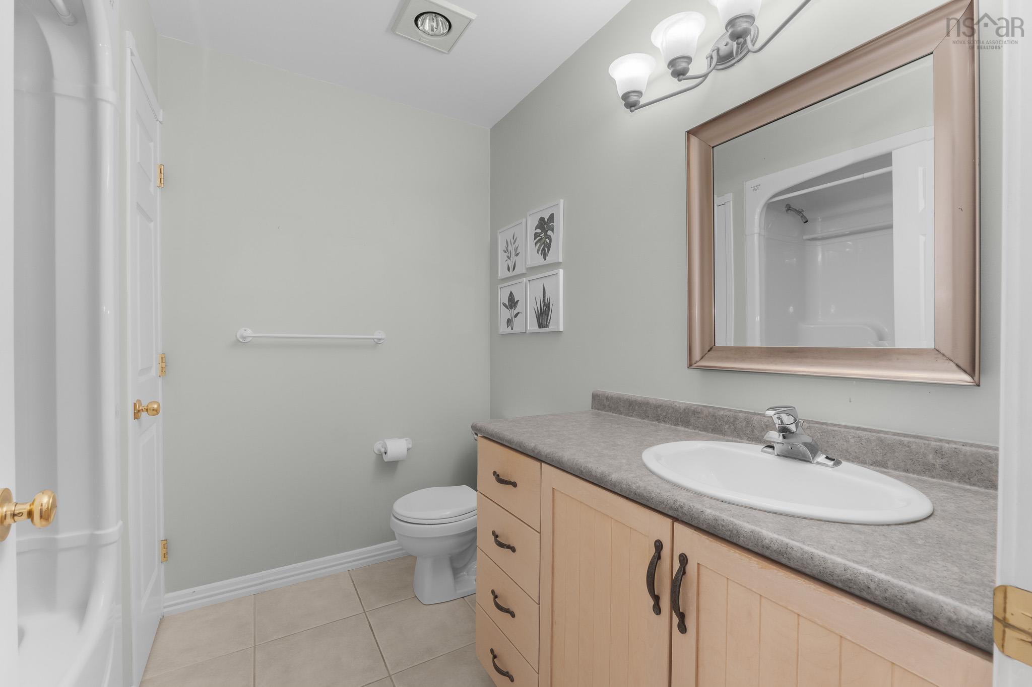 $640,000.00: 21 Leeward Lane, East Lawrencetown