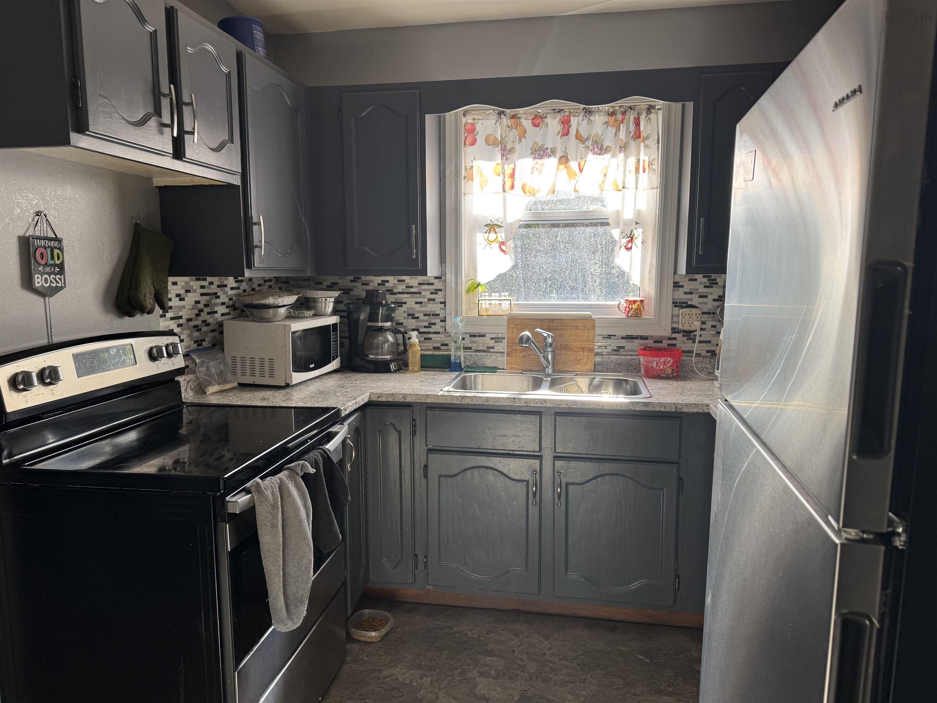 $240,000.00: 15 Earls Lane, Tower Road