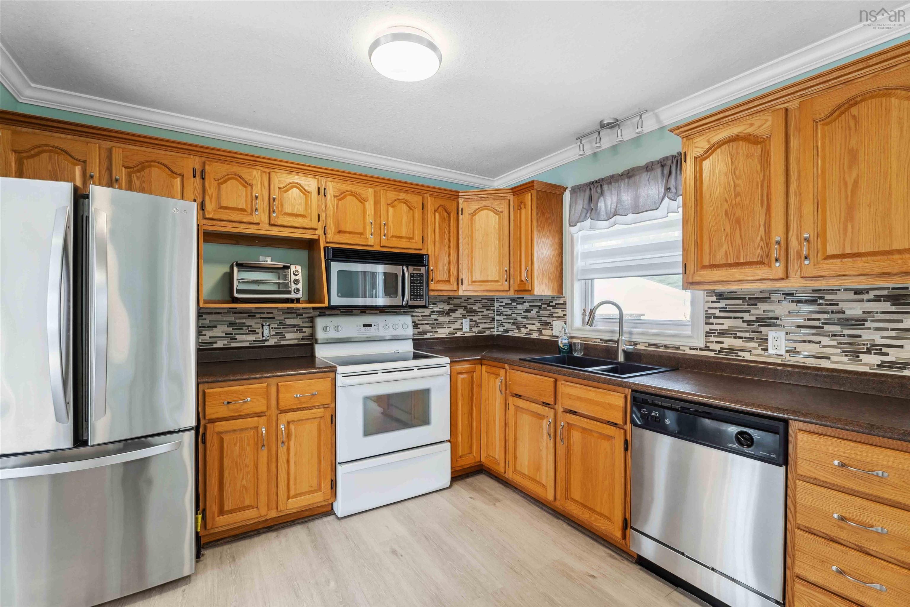 $399,900.00: 58 Sunset Drive, Kingston