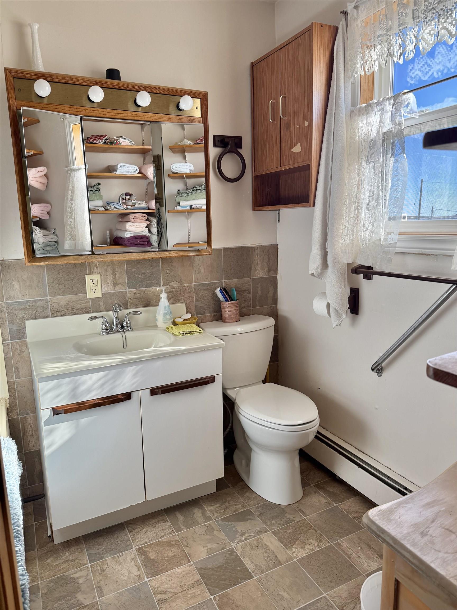 $169,999.00: 1440 Union Street, Canso
