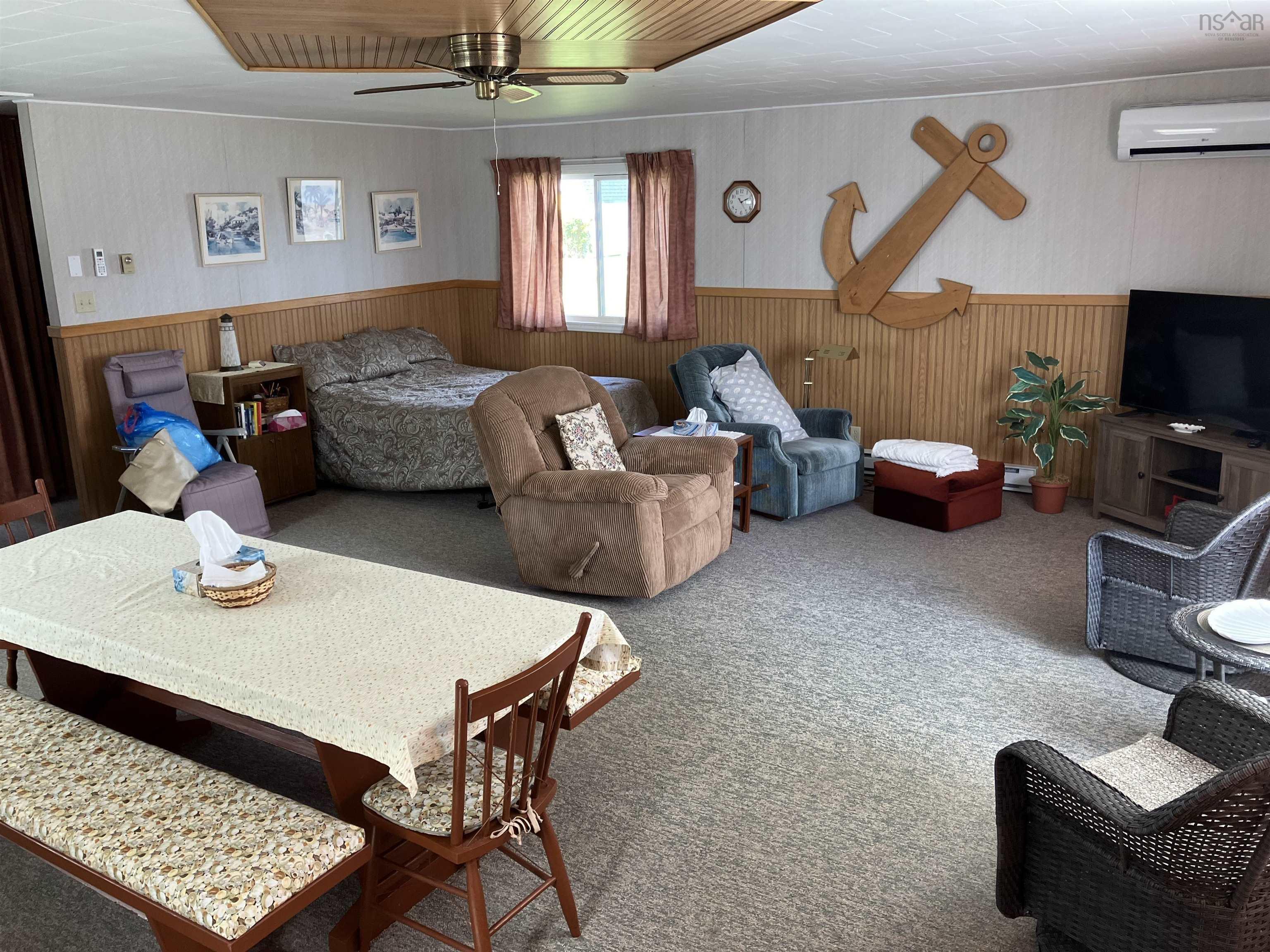 $339,900.00: 52 Poplar Lane, Brule Point