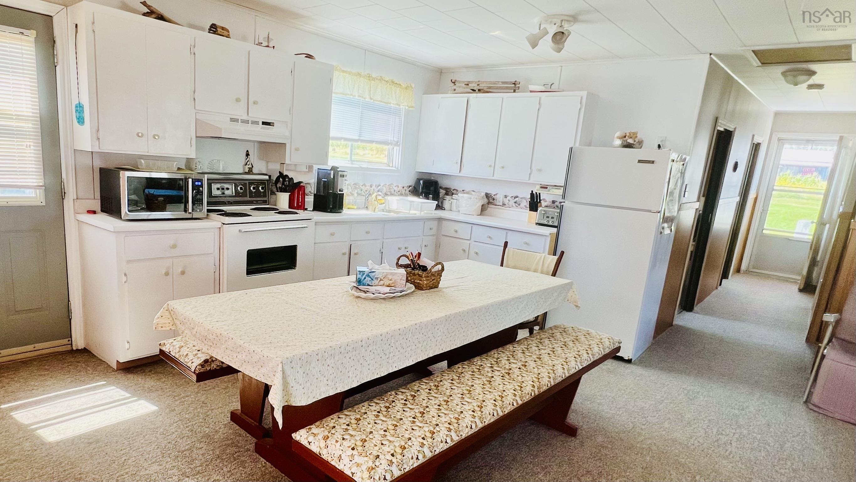 $339,900.00: 52 Poplar Lane, Brule Point