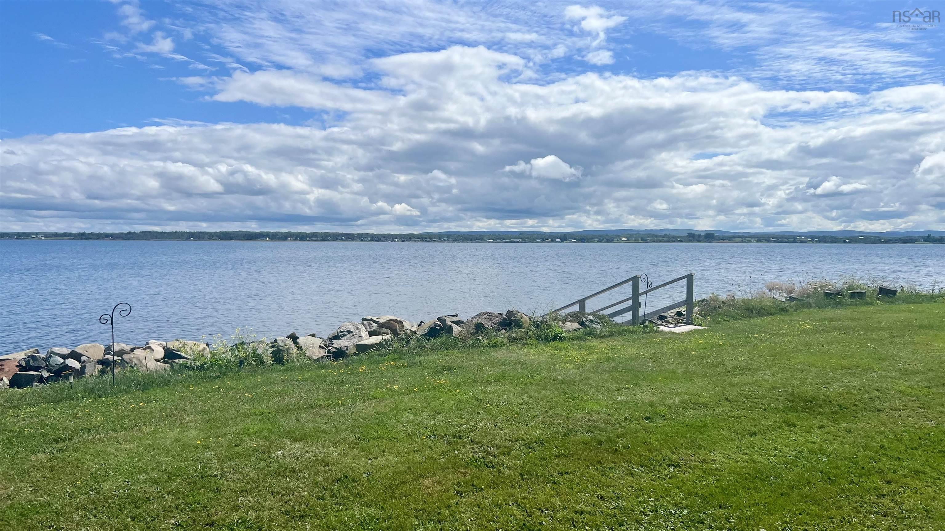 $339,900.00: 52 Poplar Lane, Brule Point