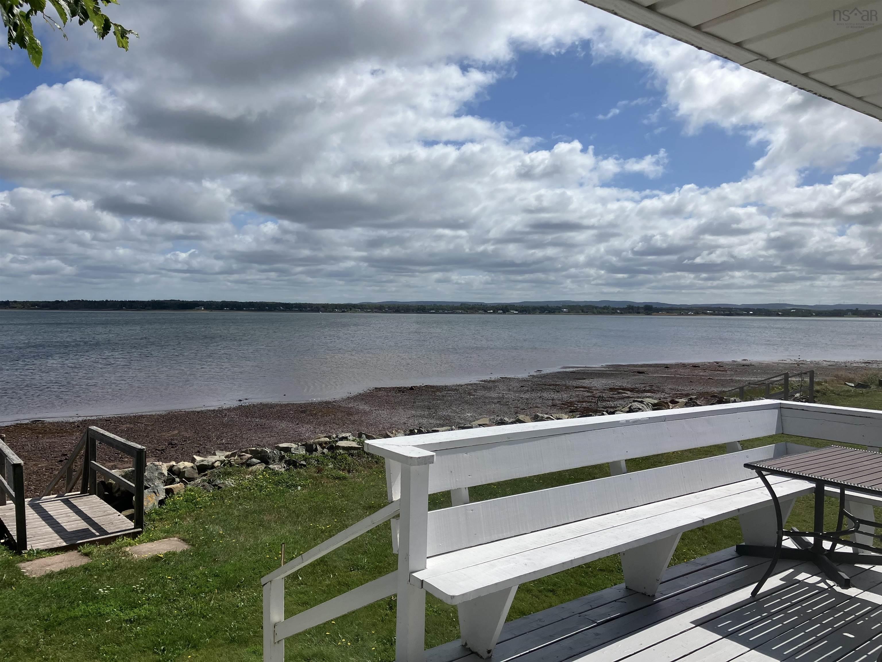 $339,900.00: 52 Poplar Lane, Brule Point