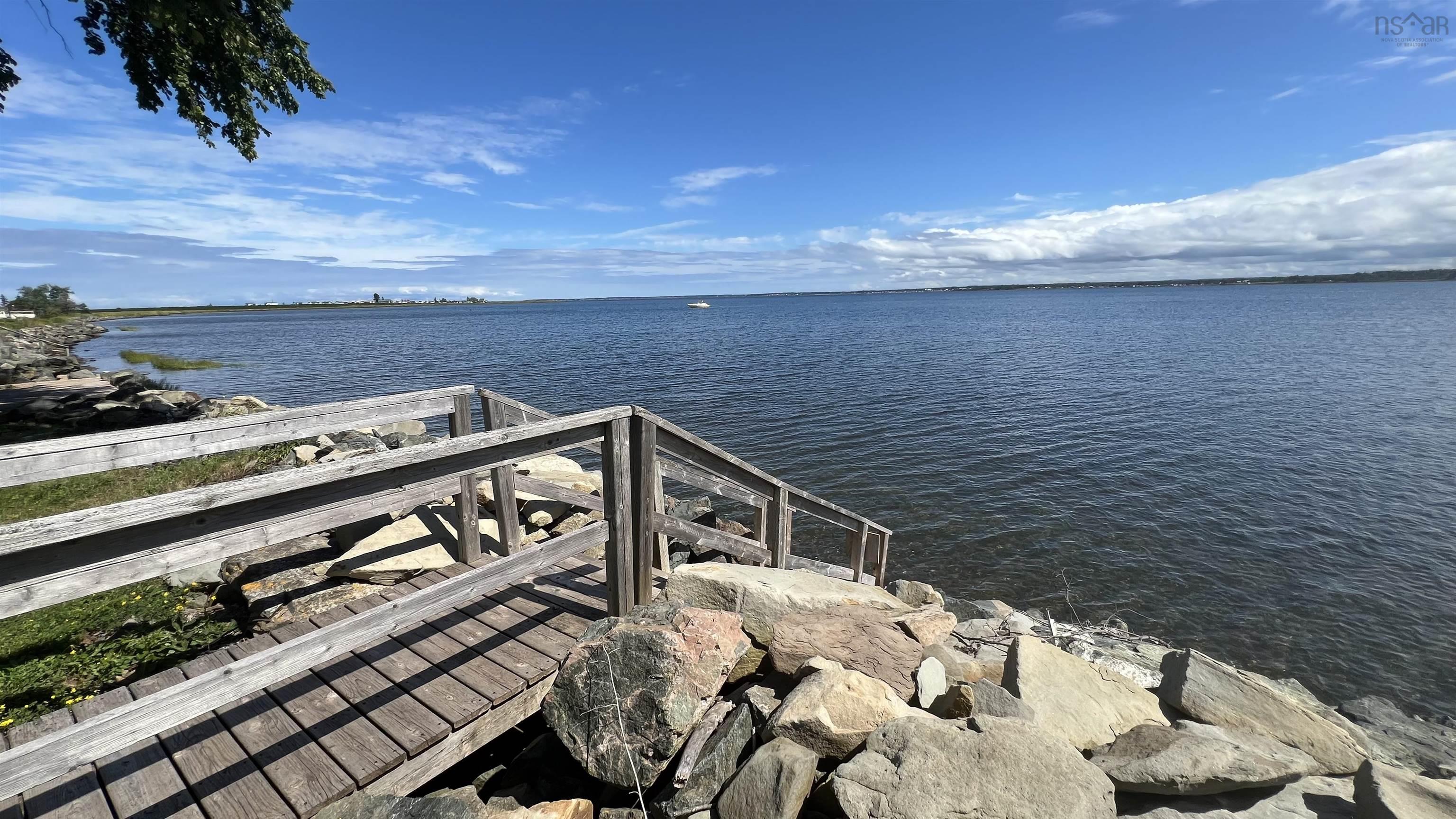 $339,900.00: 52 Poplar Lane, Brule Point