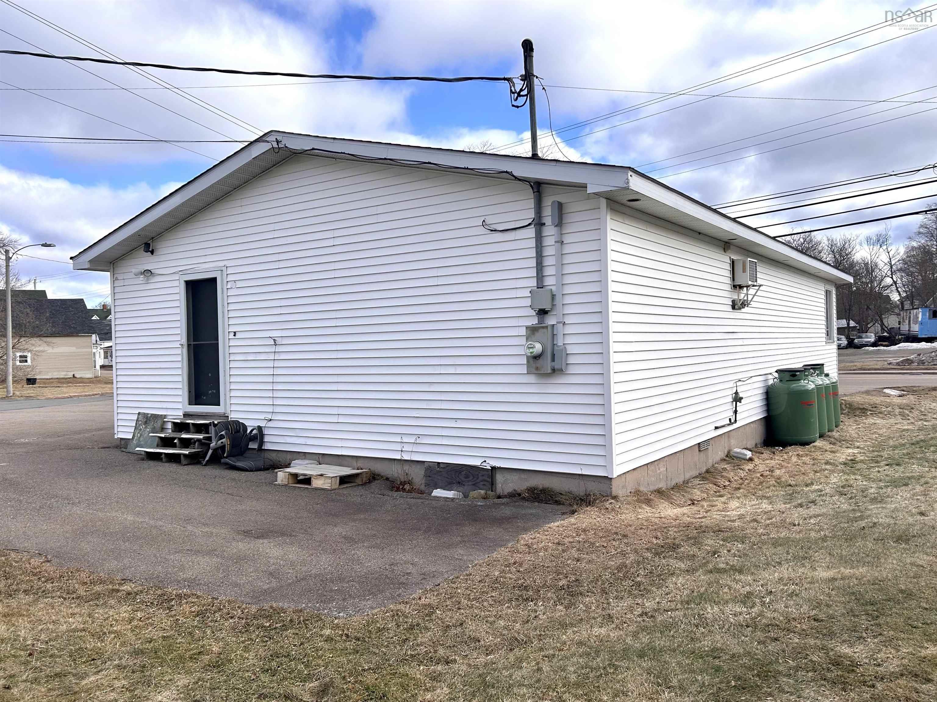 $199,900.00: 37 Albion Street, Amherst