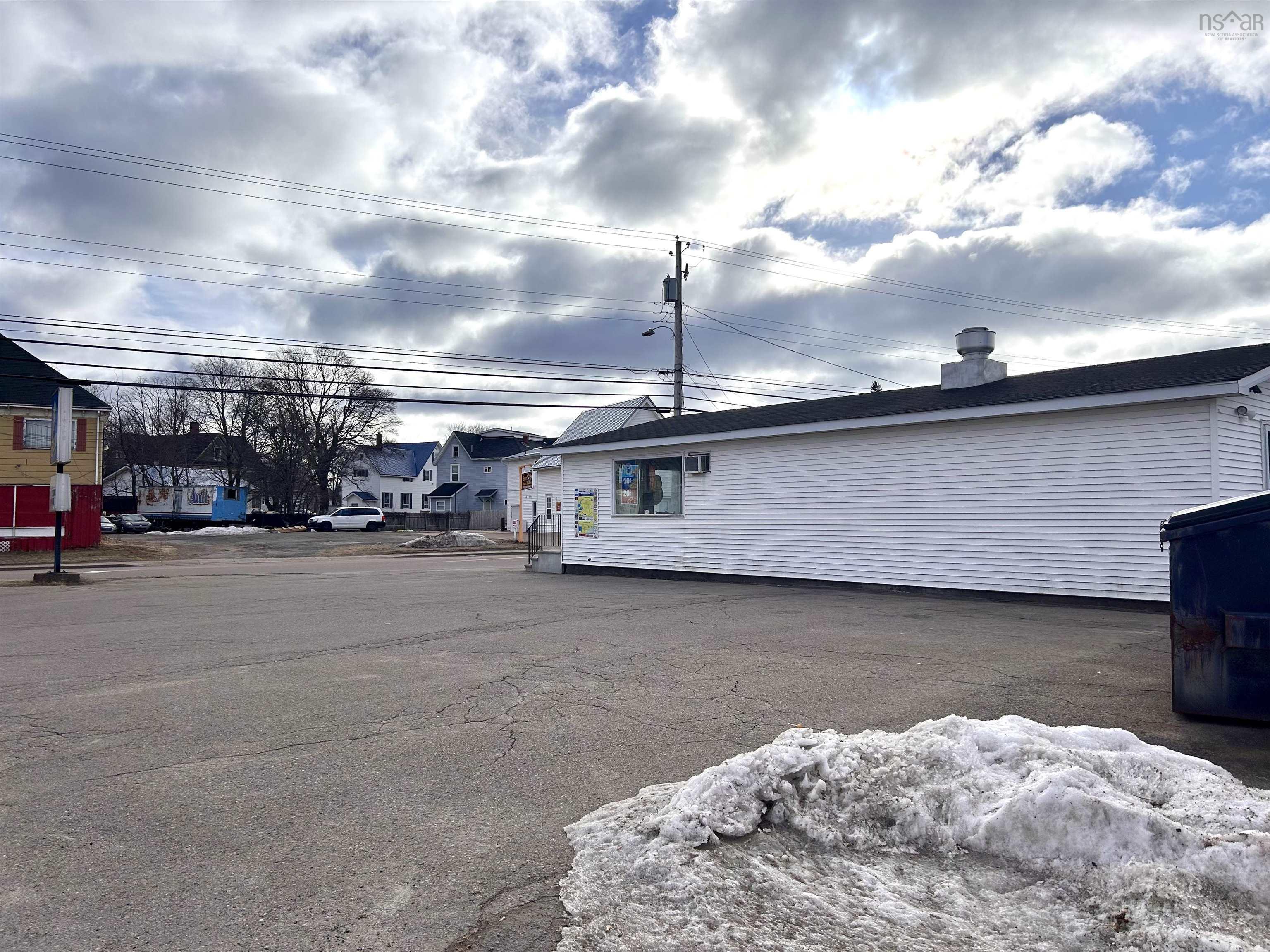 $199,900.00: 37 Albion Street, Amherst
