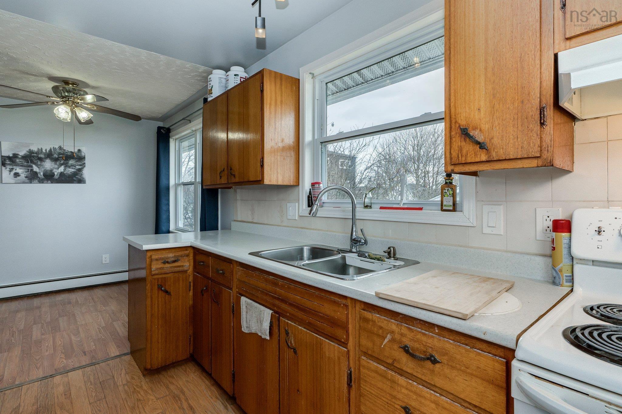 $699,000.00: 81 Frederick Avenue, Halifax