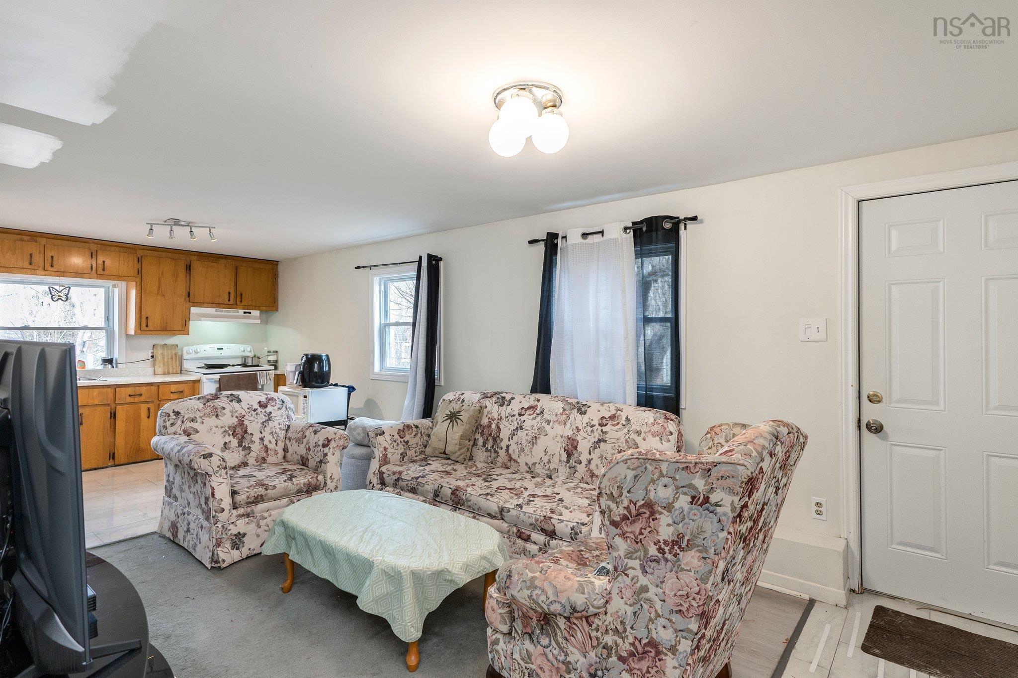 $699,000.00: 81 Frederick Avenue, Halifax