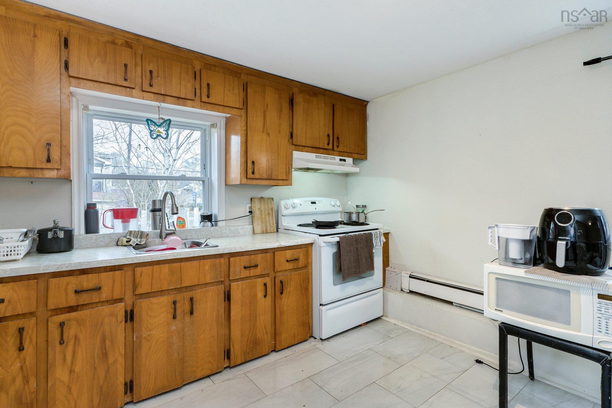 $699,000.00: 81 Frederick Avenue, Halifax