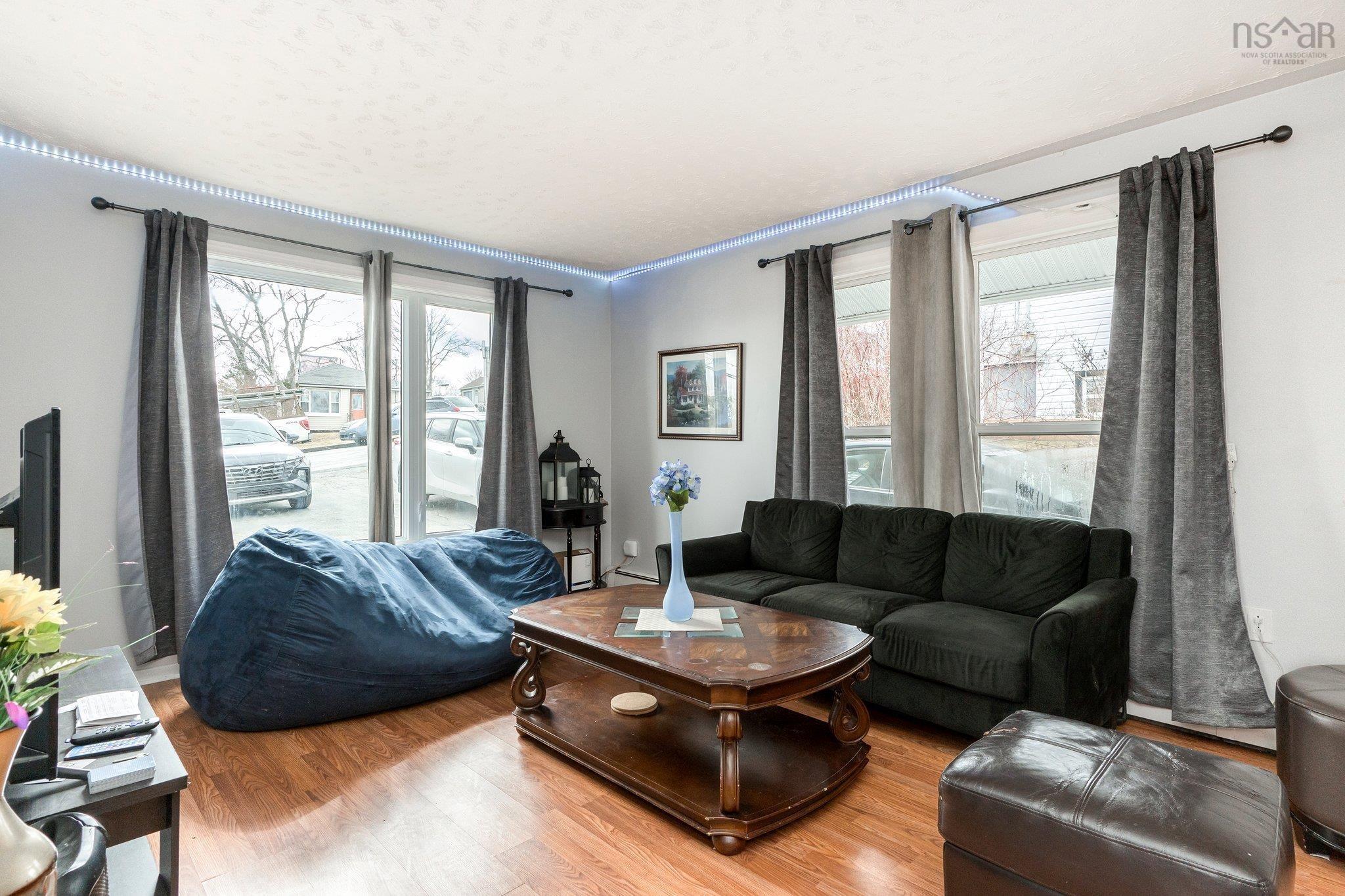 $699,000.00: 81 Frederick Avenue, Halifax