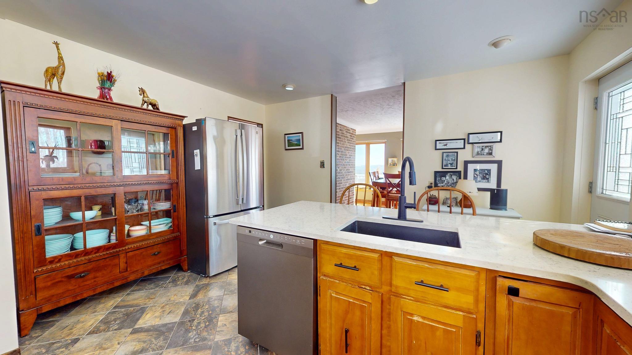 $799,000.00: 8 Foleaze Park Drive, Brow Of The Mountain