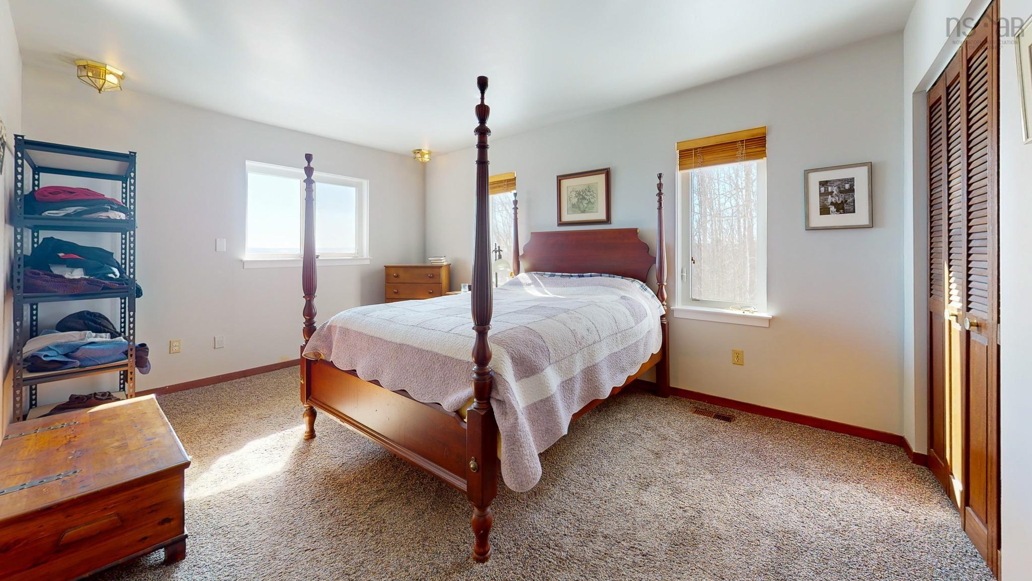 $799,000.00: 8 Foleaze Park Drive, Brow Of The Mountain