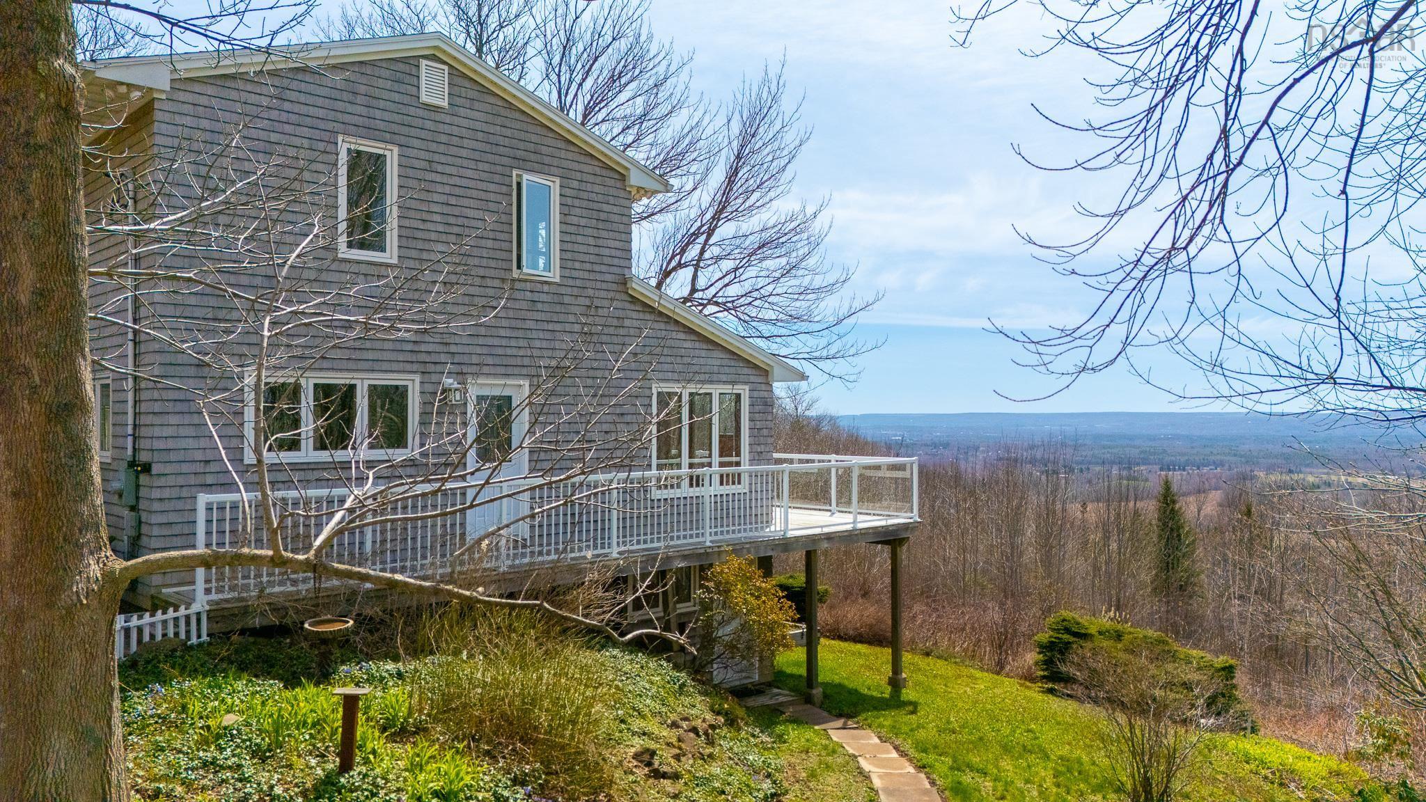 $799,000.00: 8 Foleaze Park Drive, Brow Of The Mountain