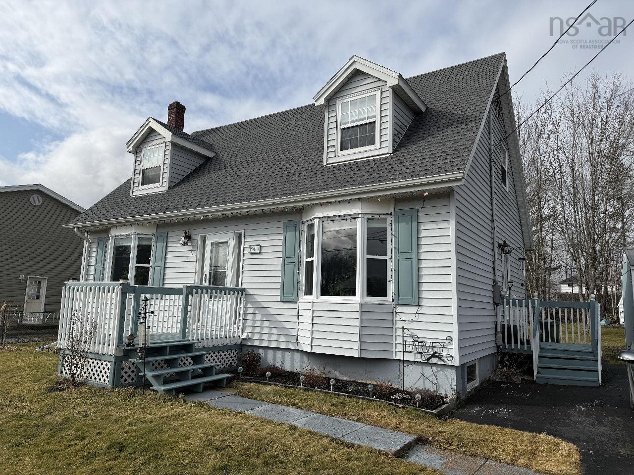 $525,000.00: 45 Shamrock Lane, Enfield