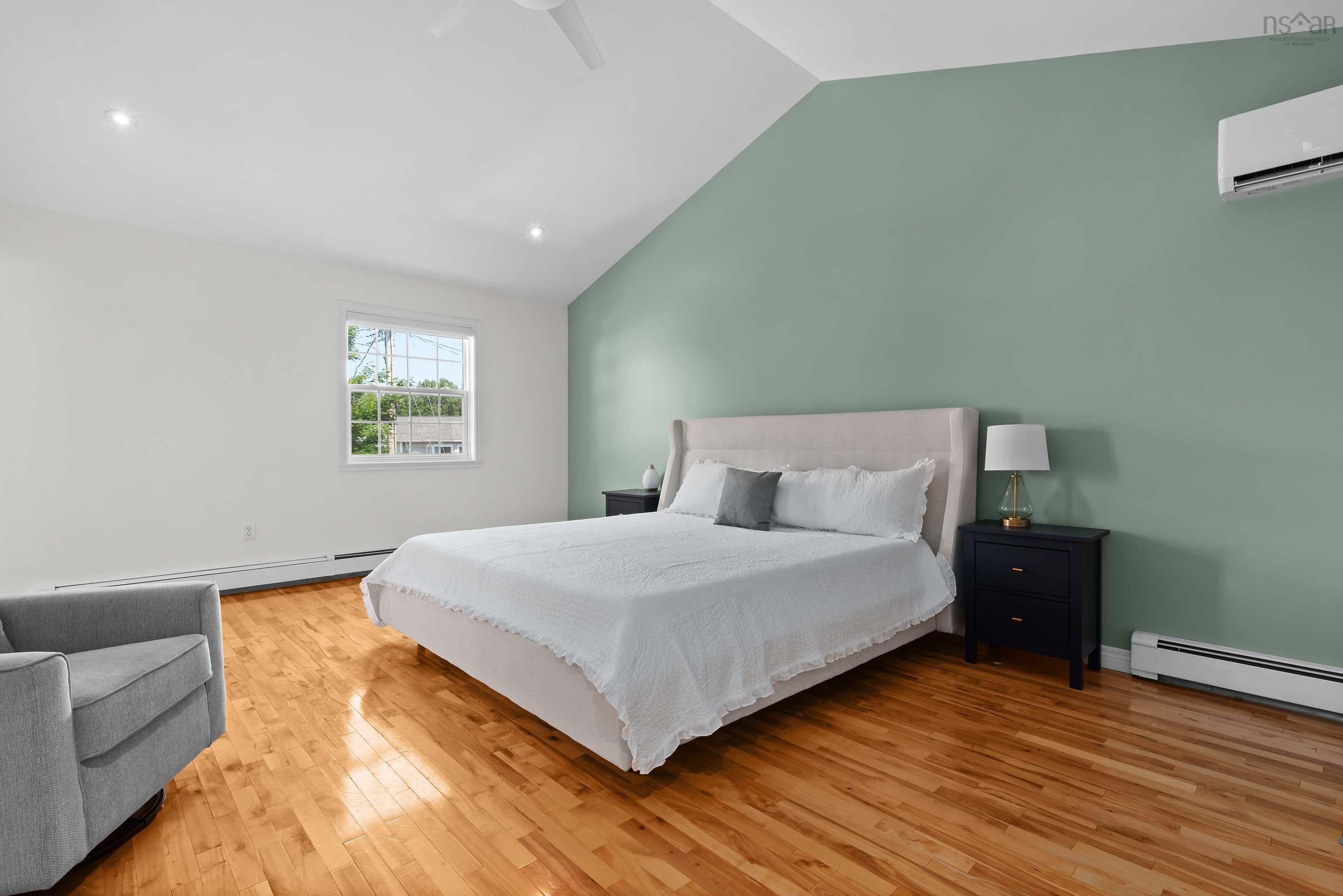 $679,900.00: 23 White Dove Court, Halifax
