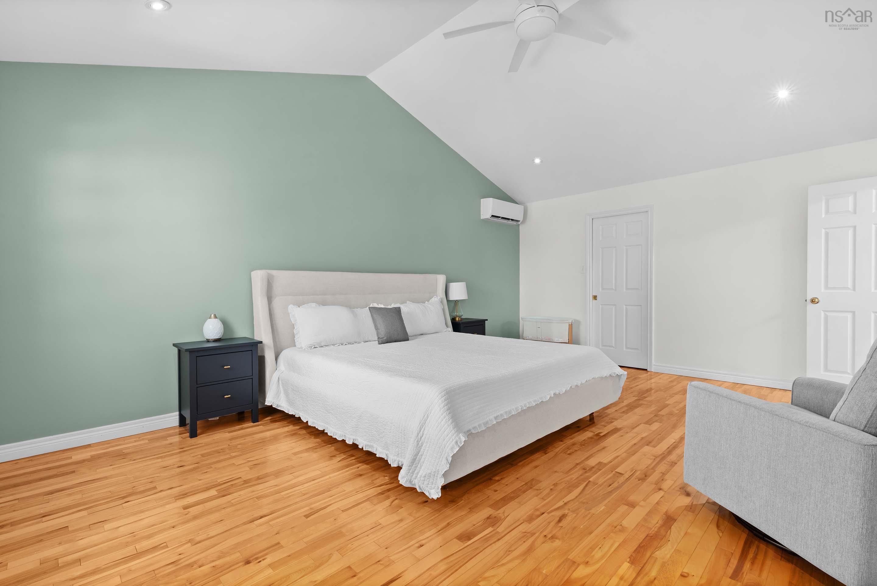 $679,900.00: 23 White Dove Court, Halifax