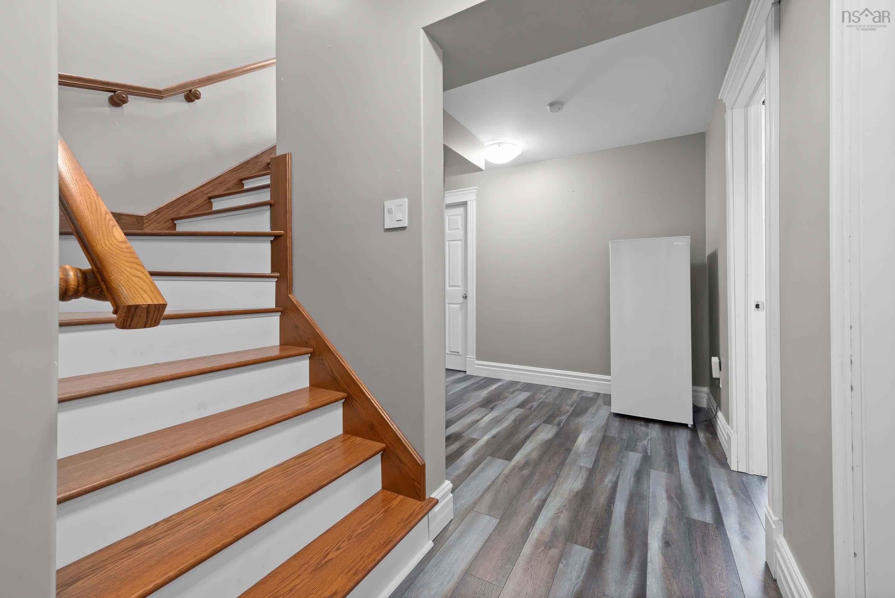 $679,900.00: 23 White Dove Court, Halifax