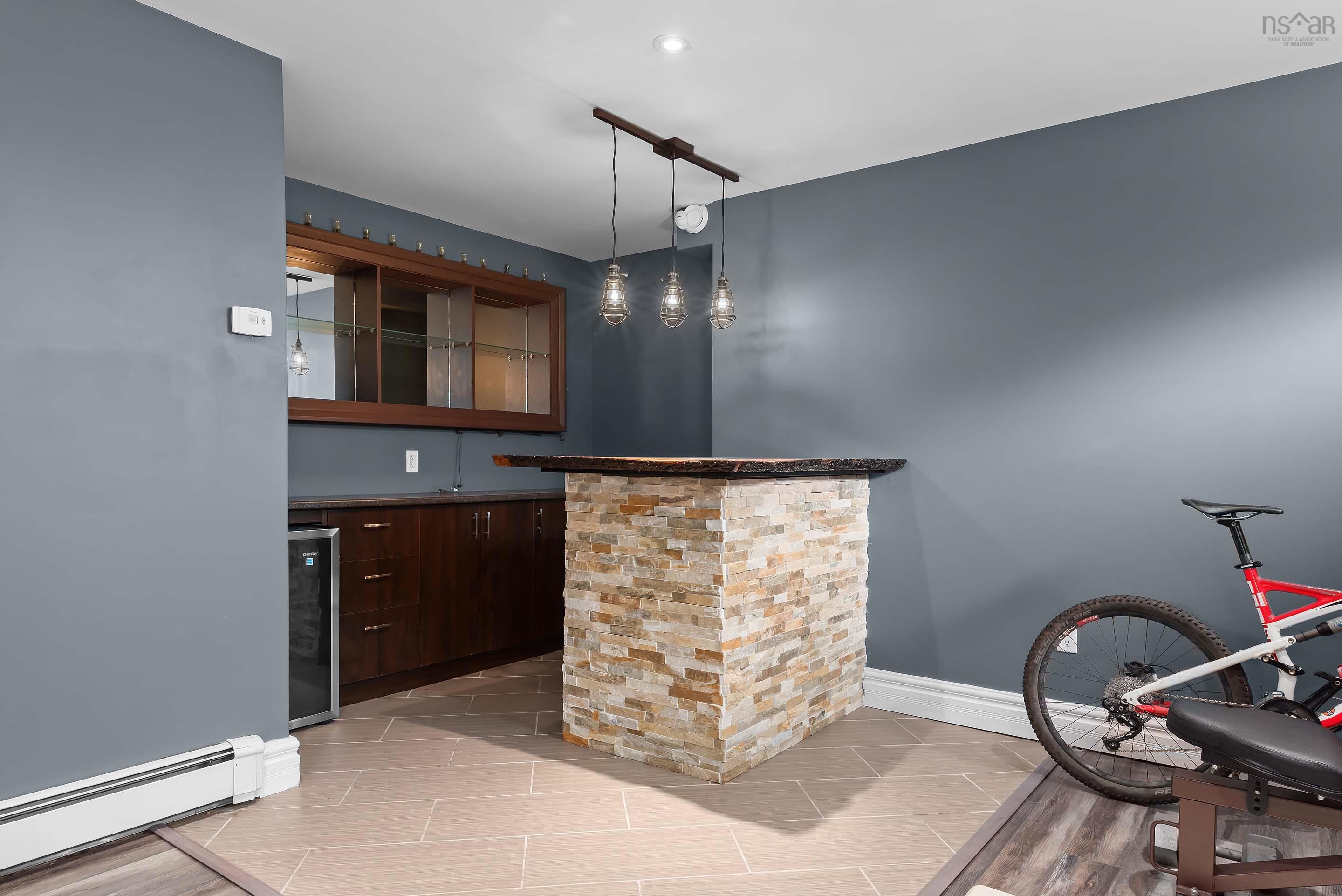 $679,900.00: 23 White Dove Court, Halifax