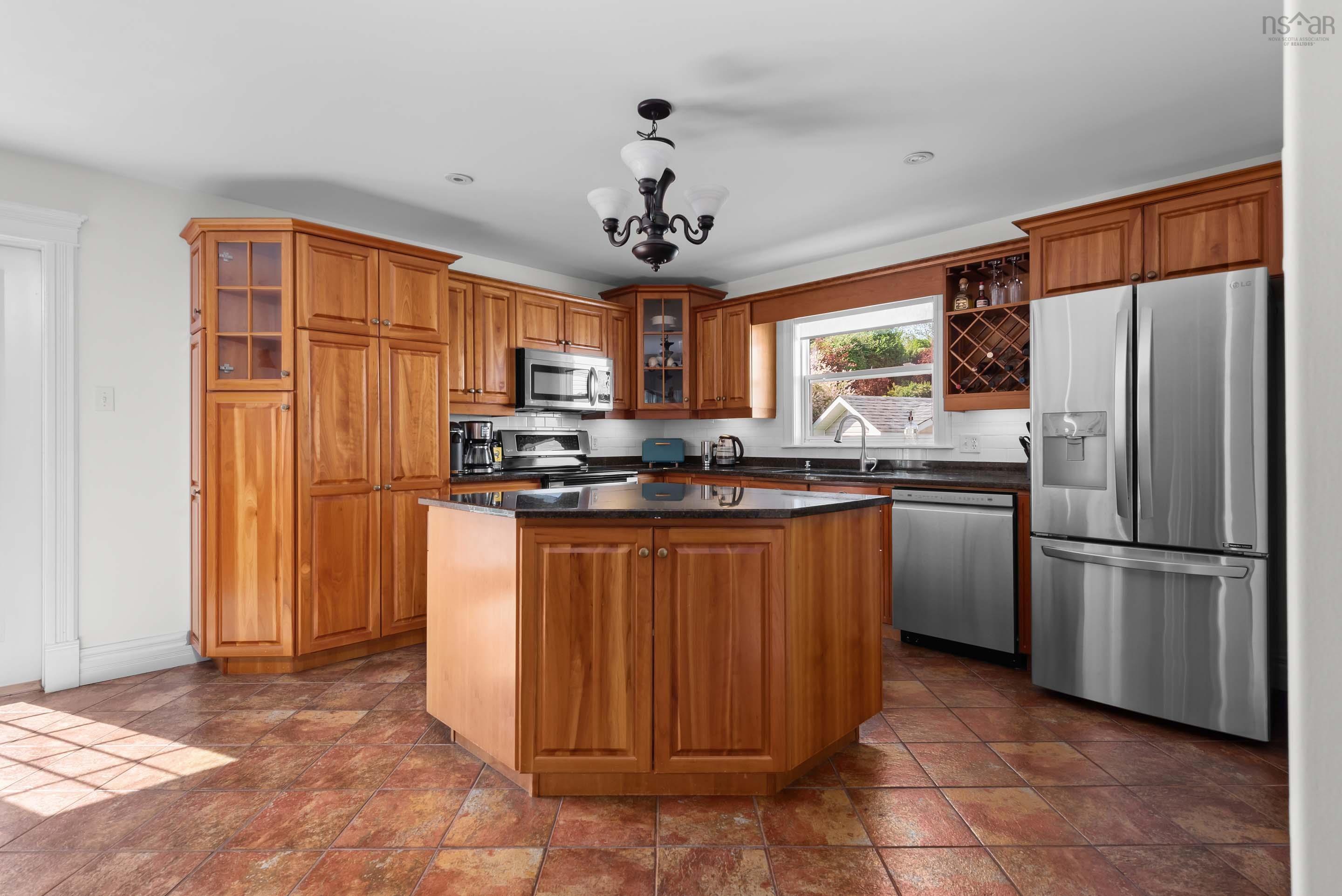 $679,900.00: 23 White Dove Court, Halifax