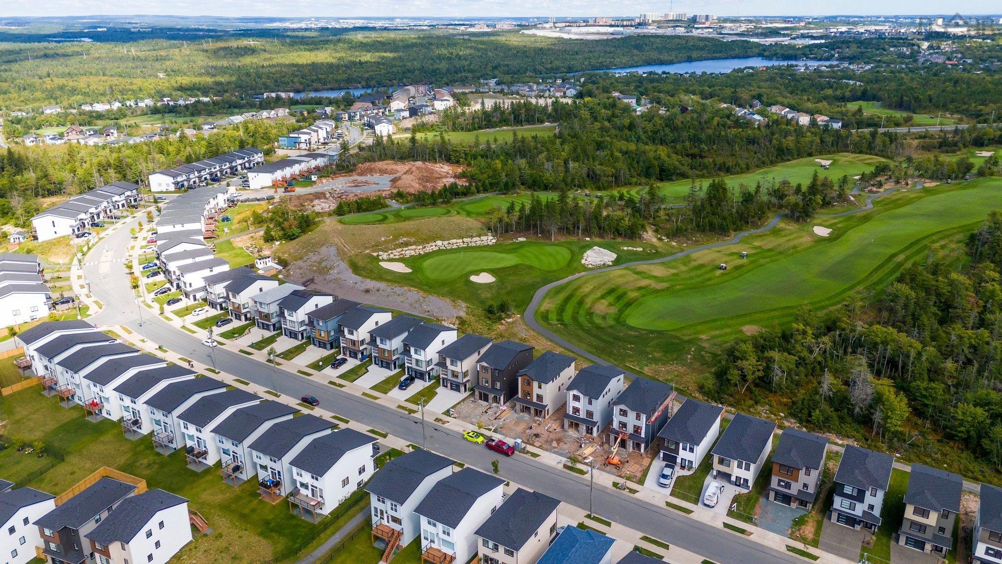 $699,900.00: 6-82 259 Marketway Lane, Timberlea