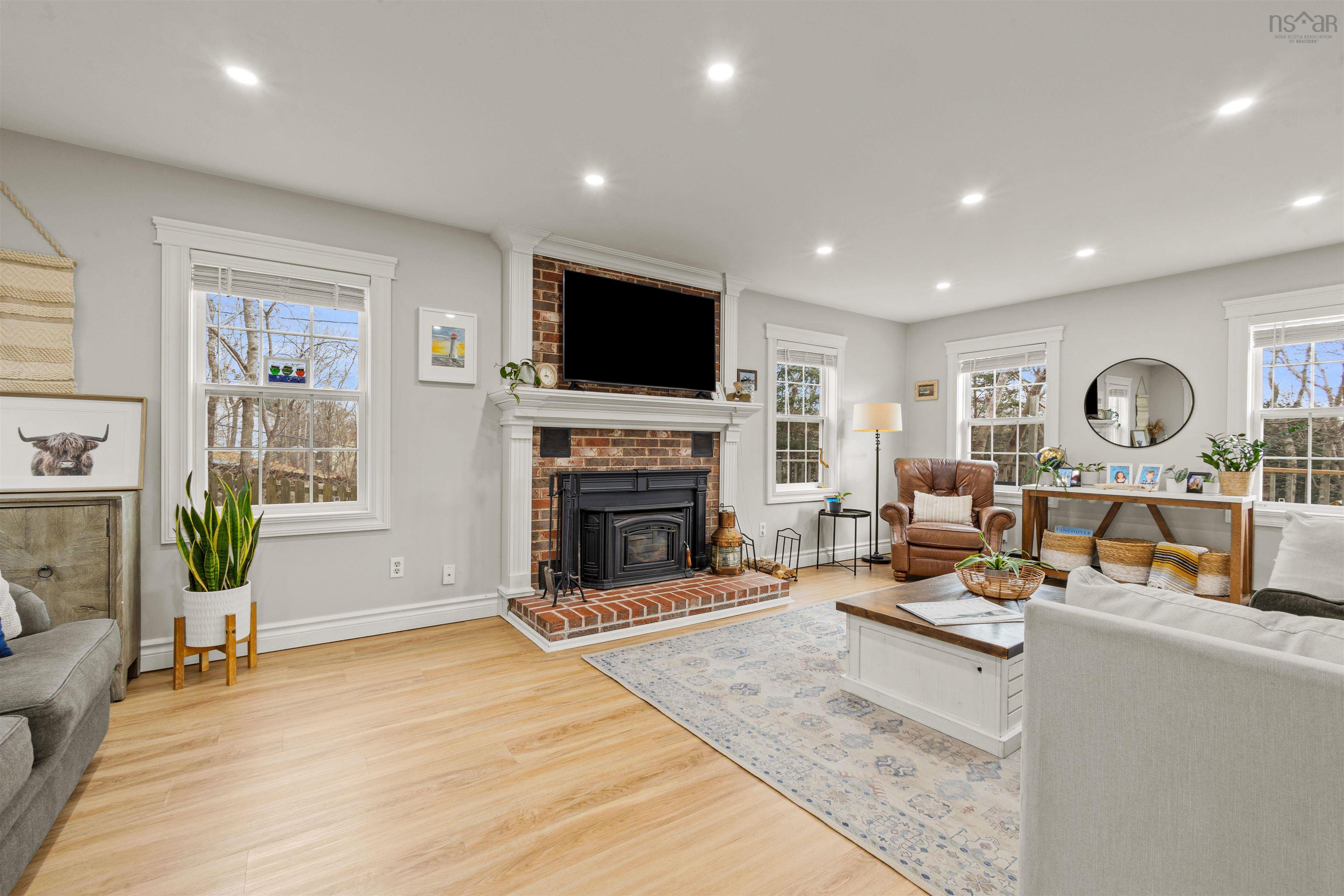 $599,000.00: 3955 St Margarets Bay Road, Hubley