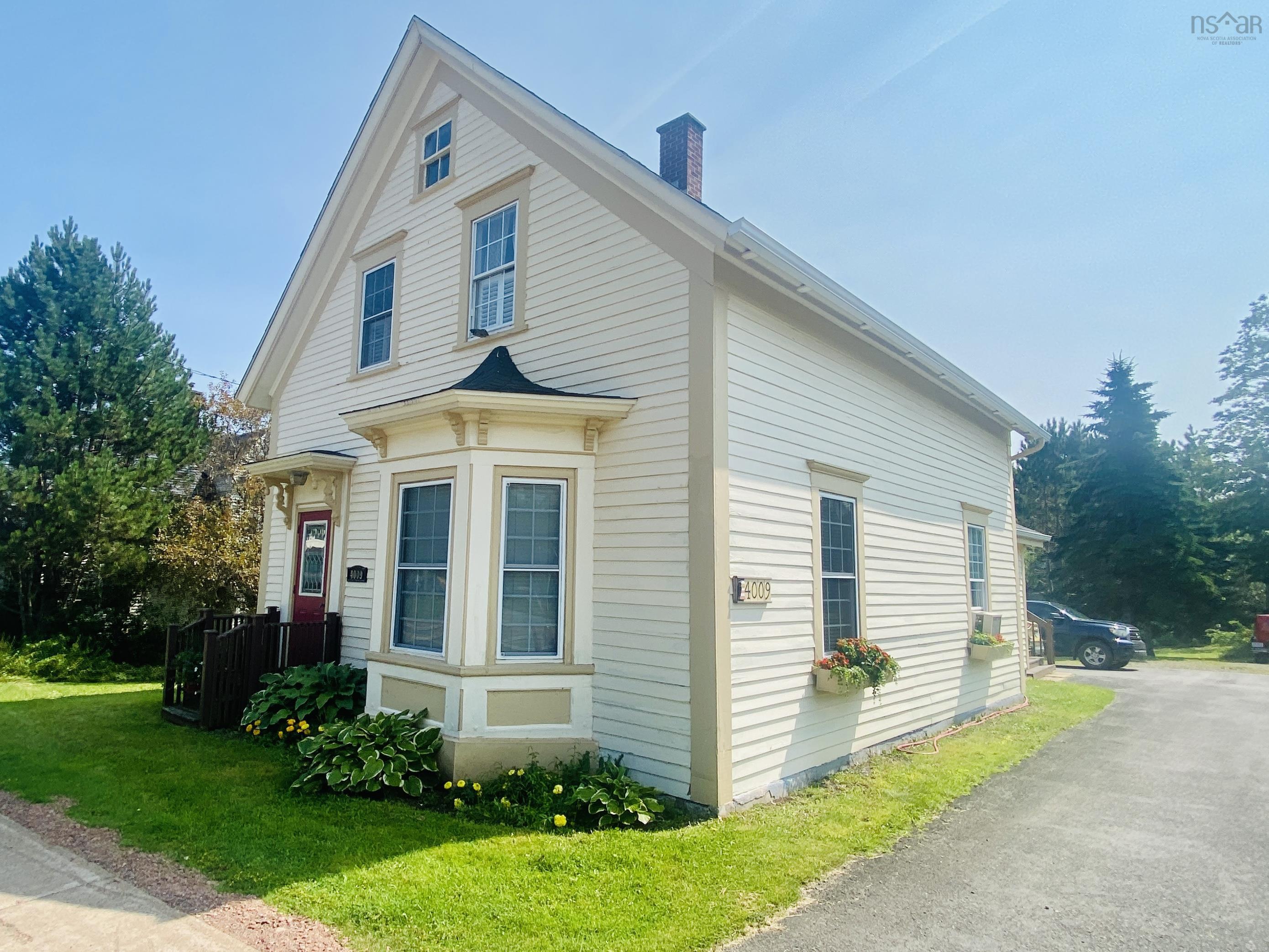 $262,000.00: 4009 Eastern Avenue, Parrsboro