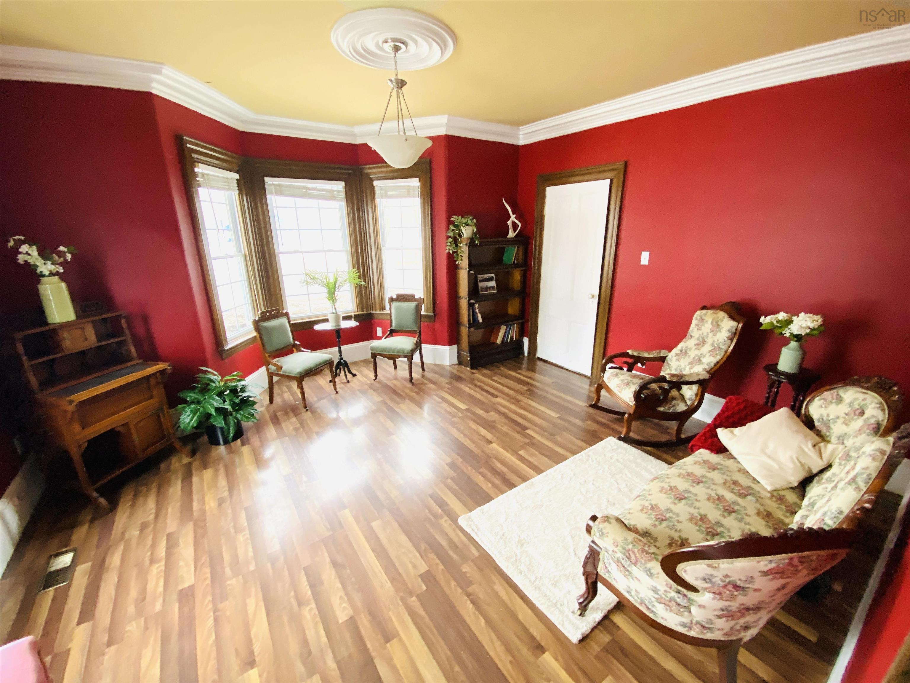 $262,000.00: 4009 Eastern Avenue, Parrsboro