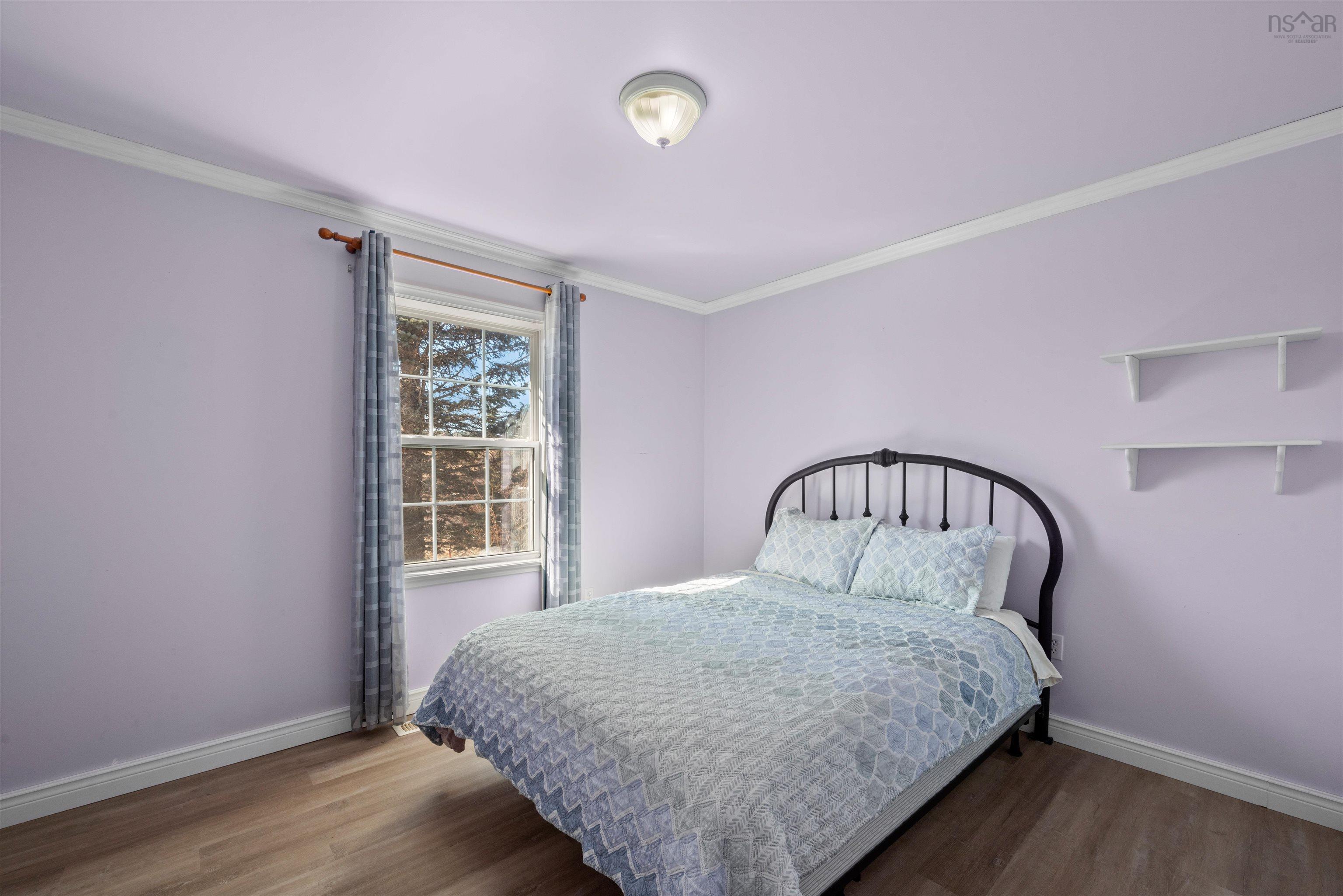 $399,900.00: 25 Kingsview Drive, Windsor