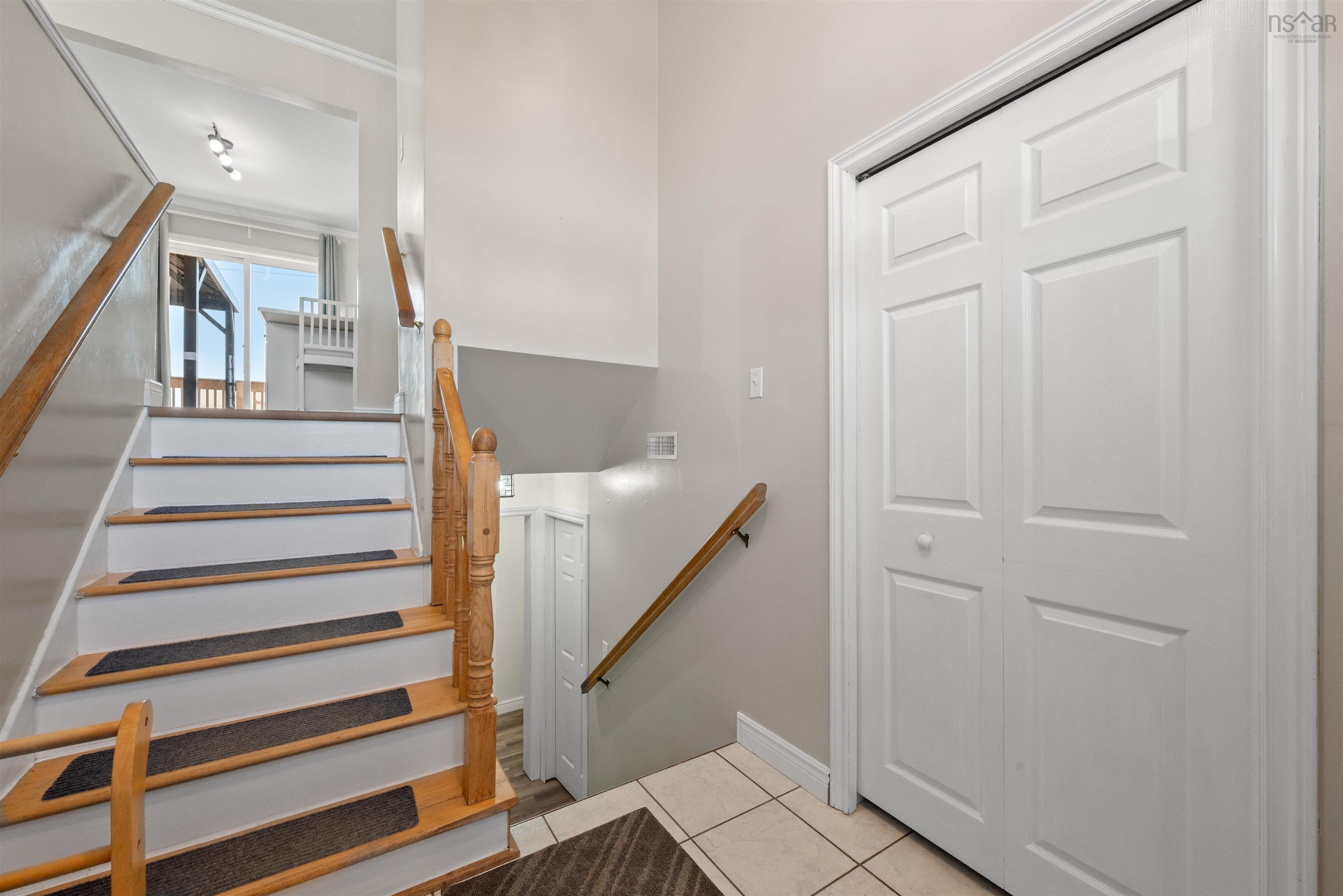 $399,900.00: 25 Kingsview Drive, Windsor