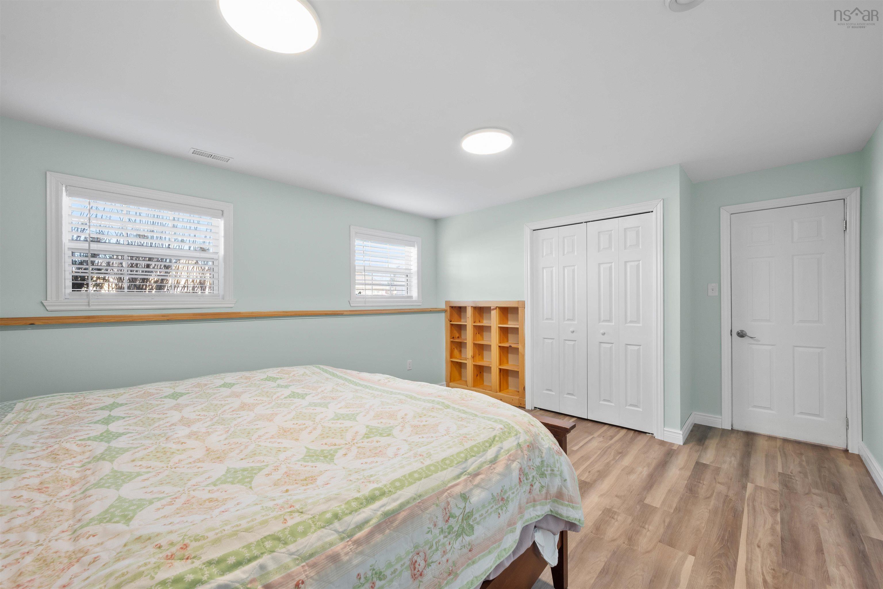 $399,900.00: 25 Kingsview Drive, Windsor