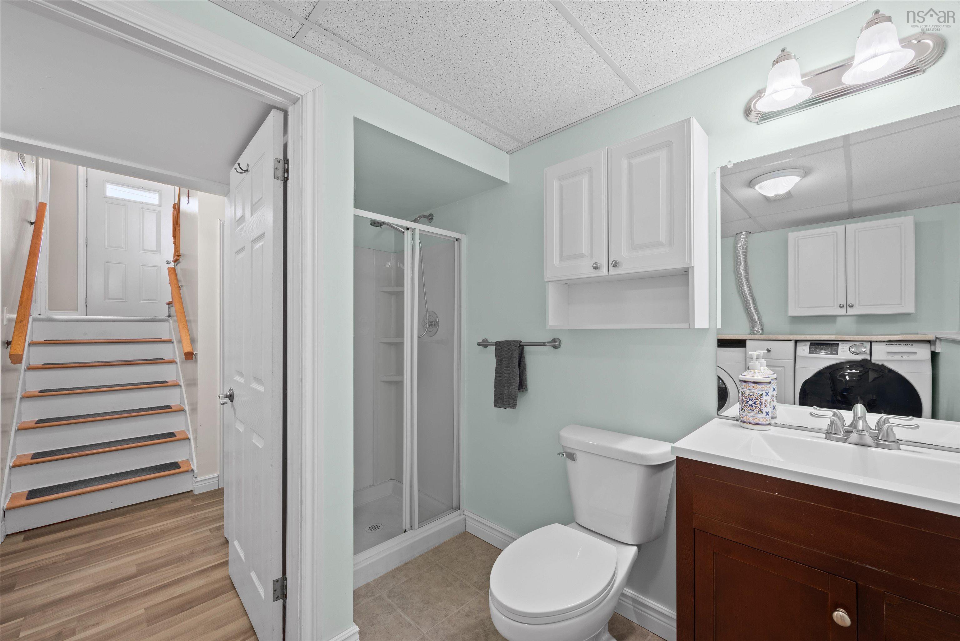 $399,900.00: 25 Kingsview Drive, Windsor