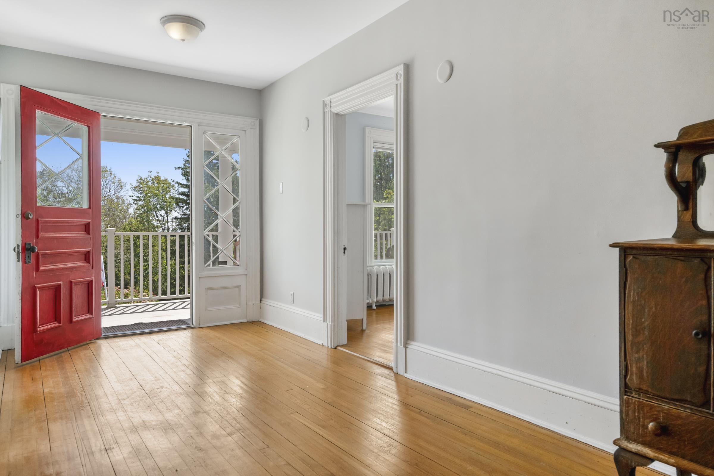 $1,350,000.00: 216 Dufferin Street, Lunenburg